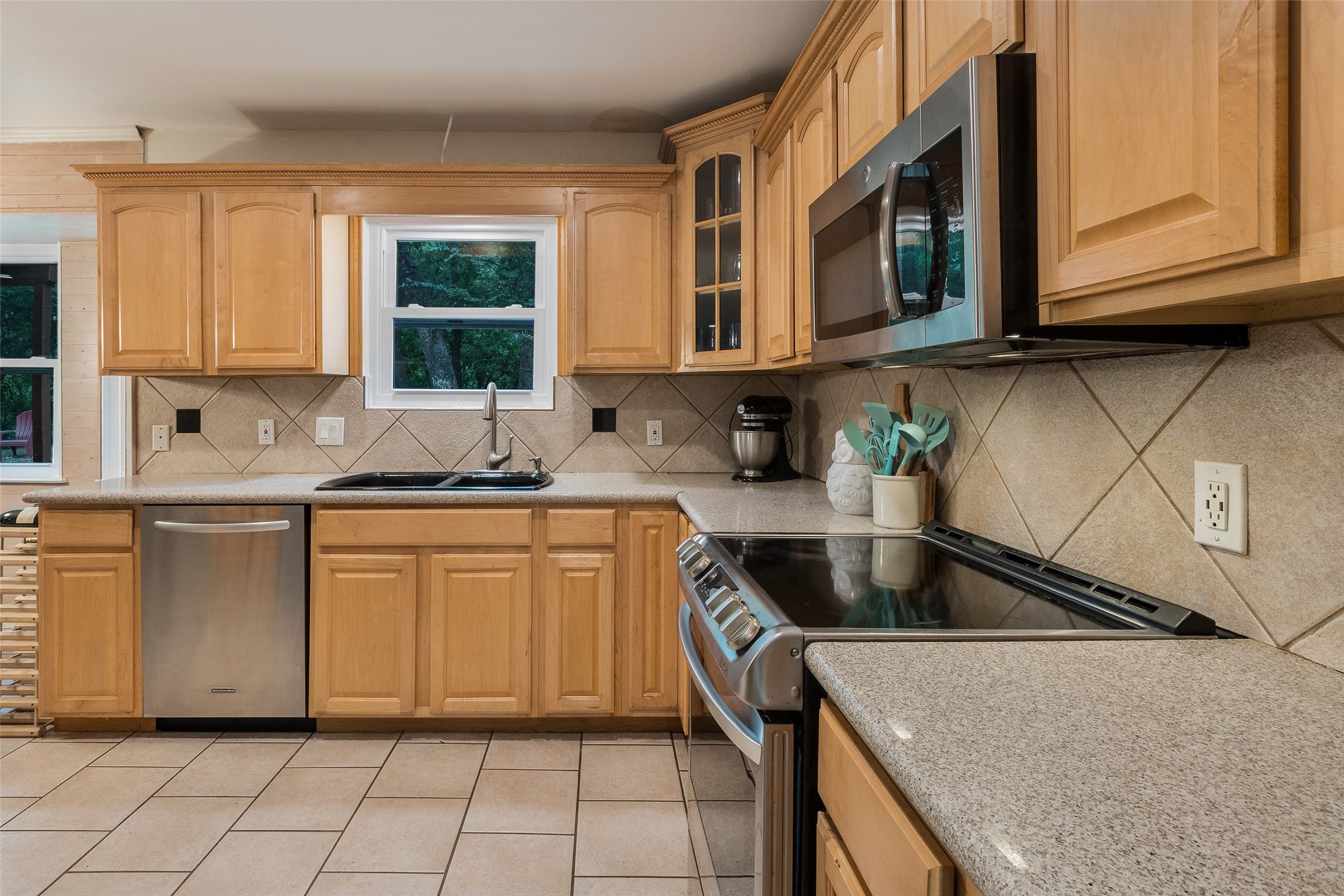 2012 S Meadow Way Circle