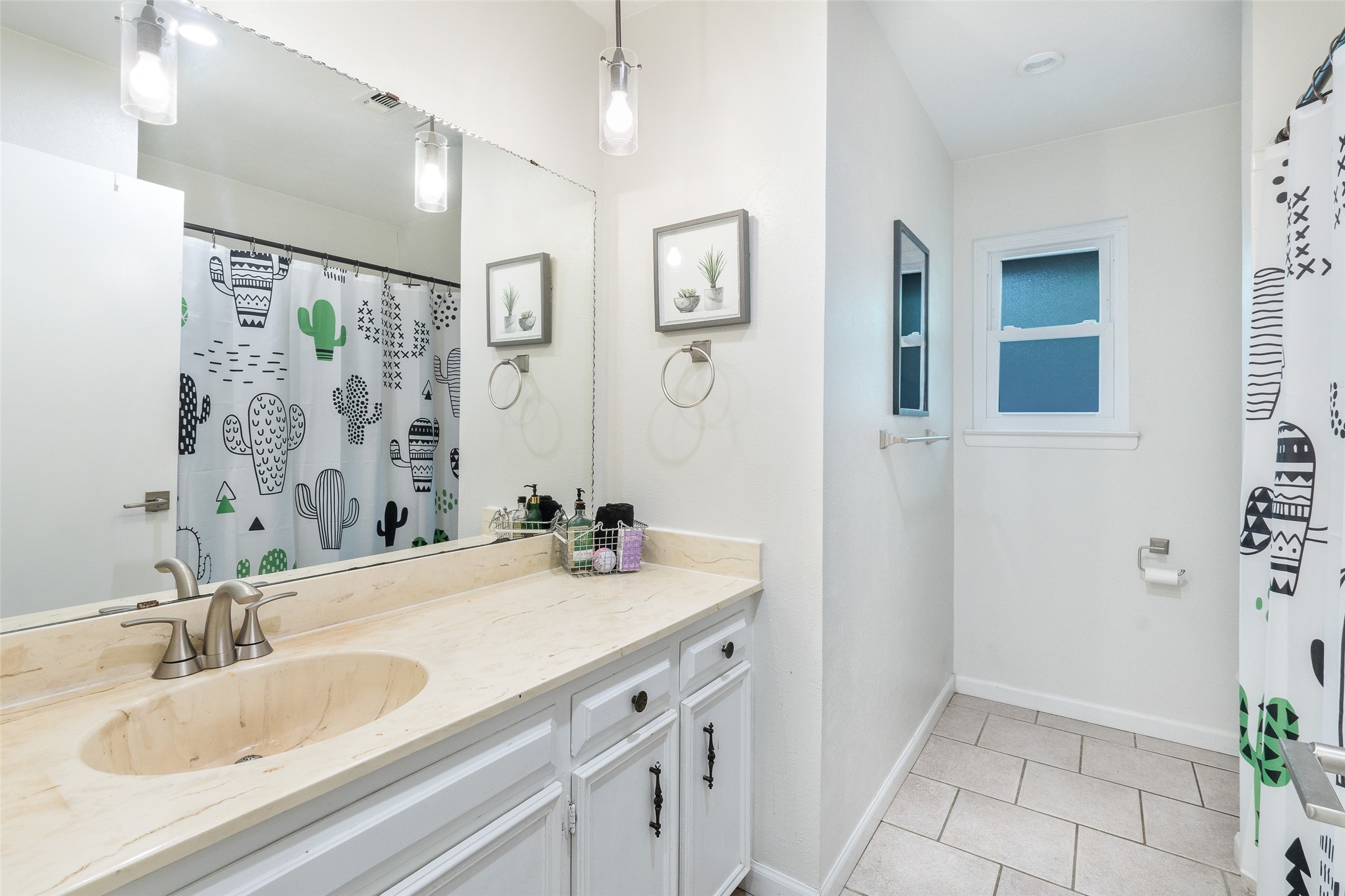 2012 S Meadow Way Circle