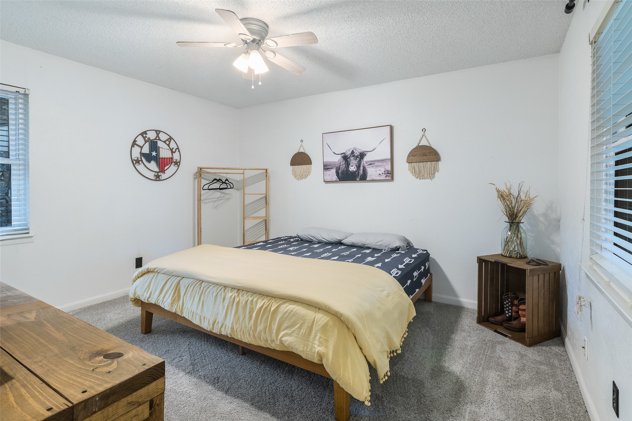 2012 S Meadow Way Circle