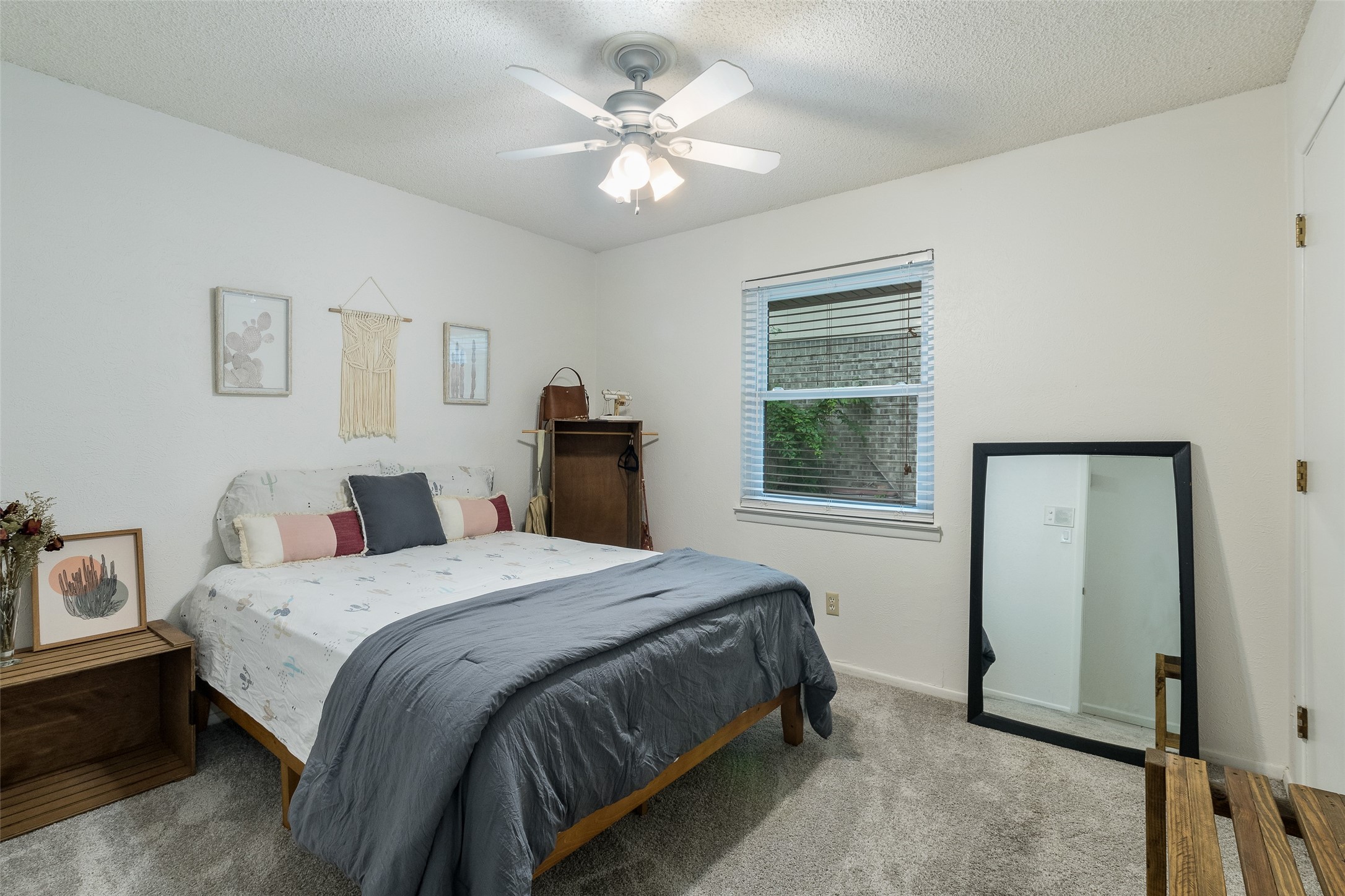 2012 S Meadow Way Circle