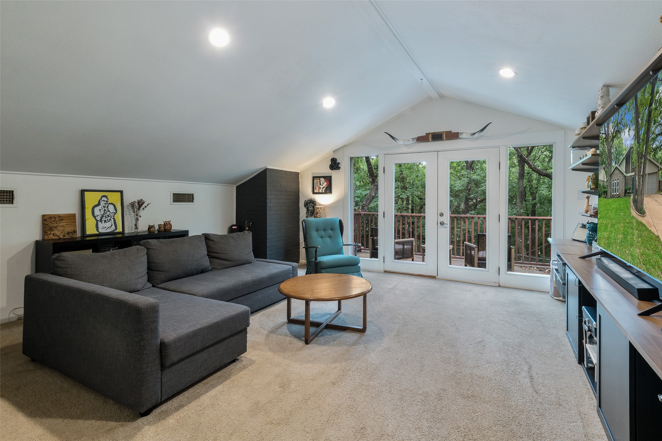 2012 S Meadow Way Circle