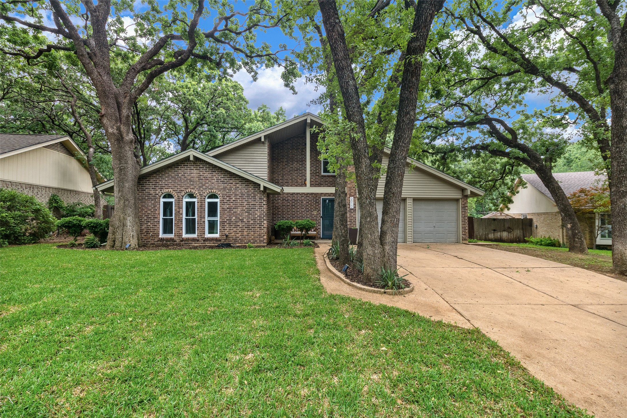 2012 S Meadow Way Circle