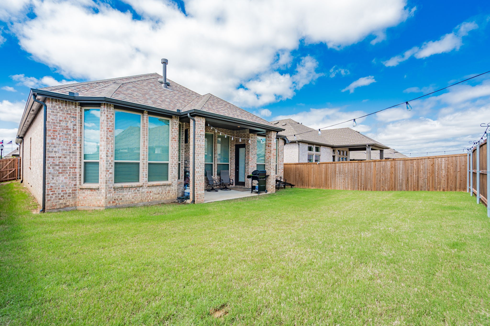 1925 Braided Mane Avenue