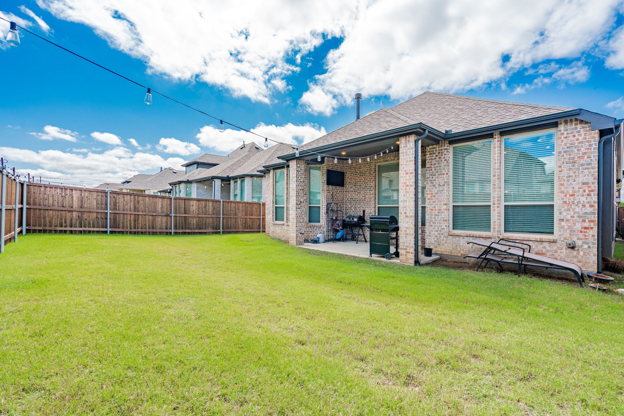1925 Braided Mane Avenue