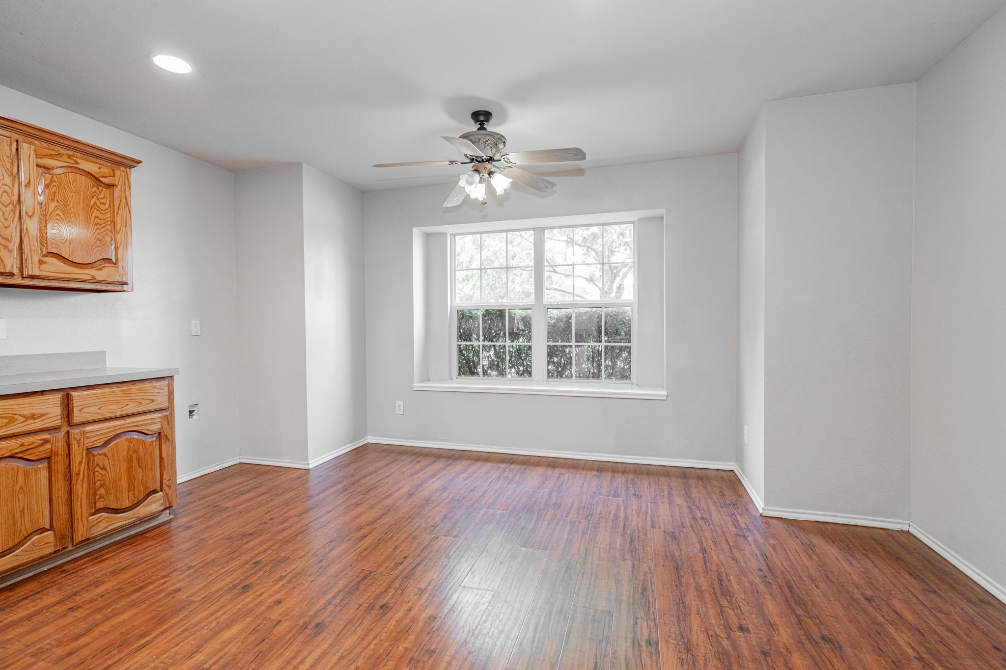 2901 Mockingbird Street