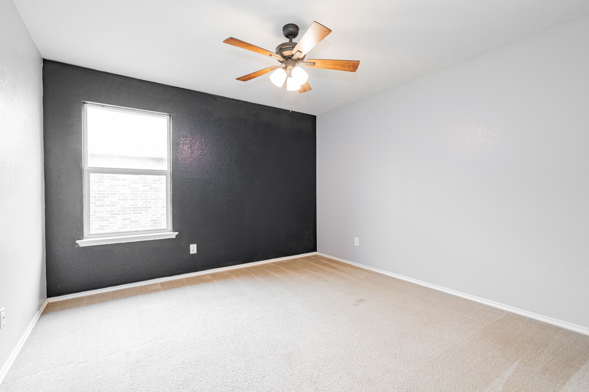 2901 Mockingbird Street