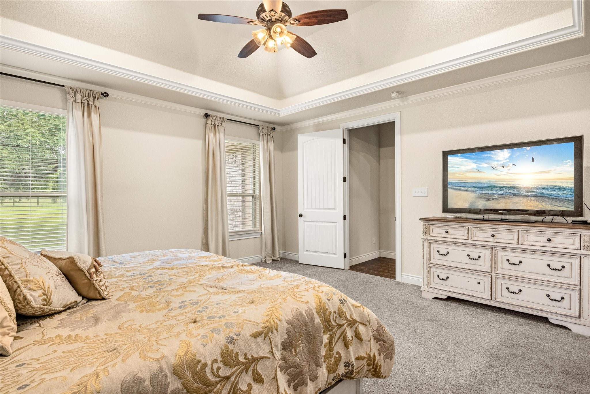 100 Knob Court