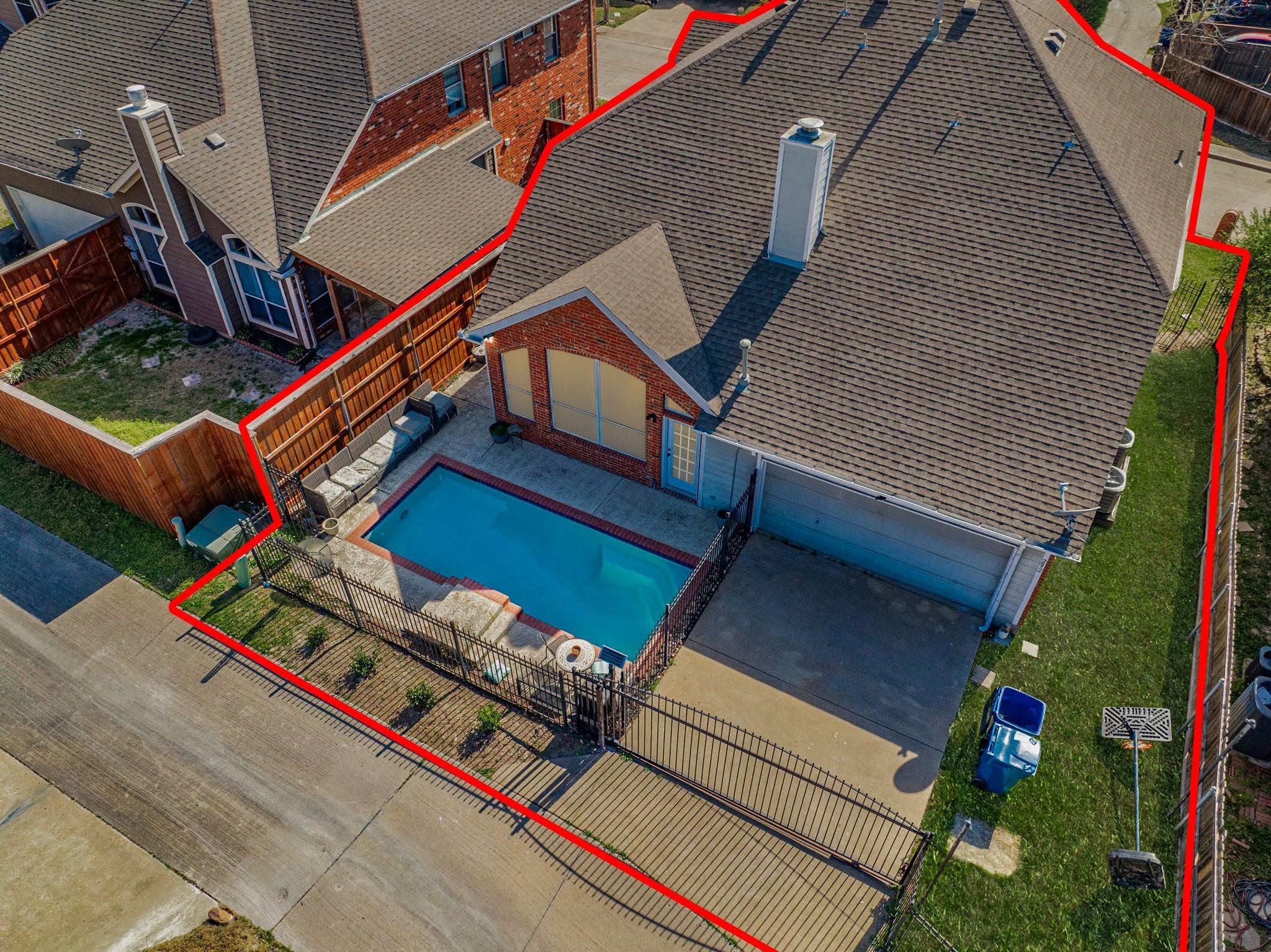 2923 Newport Drive