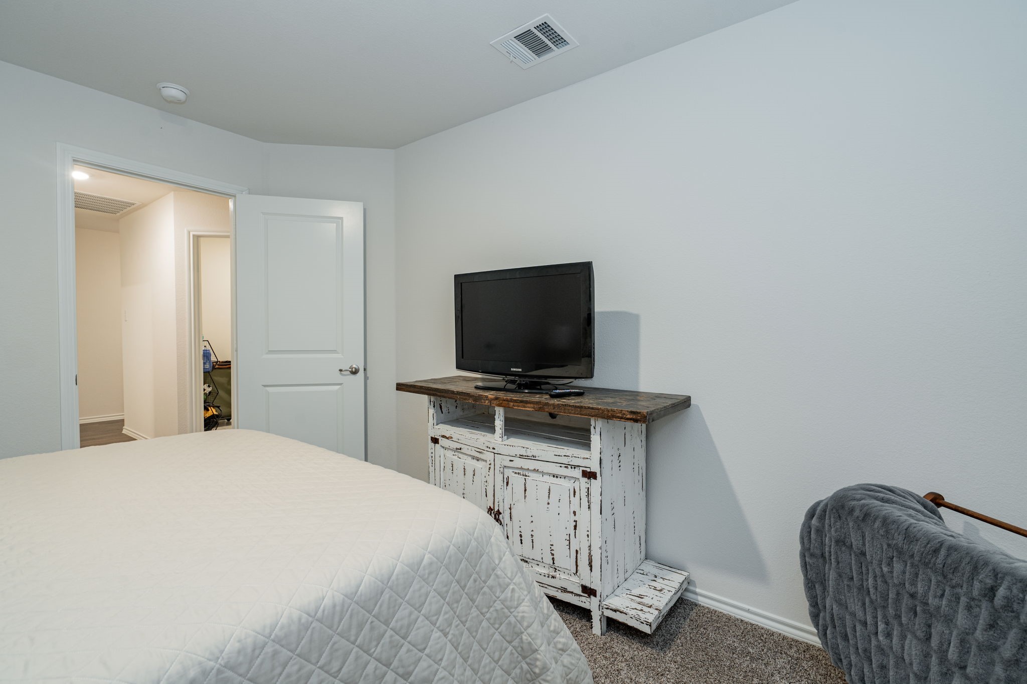 2308 Bellewood Court