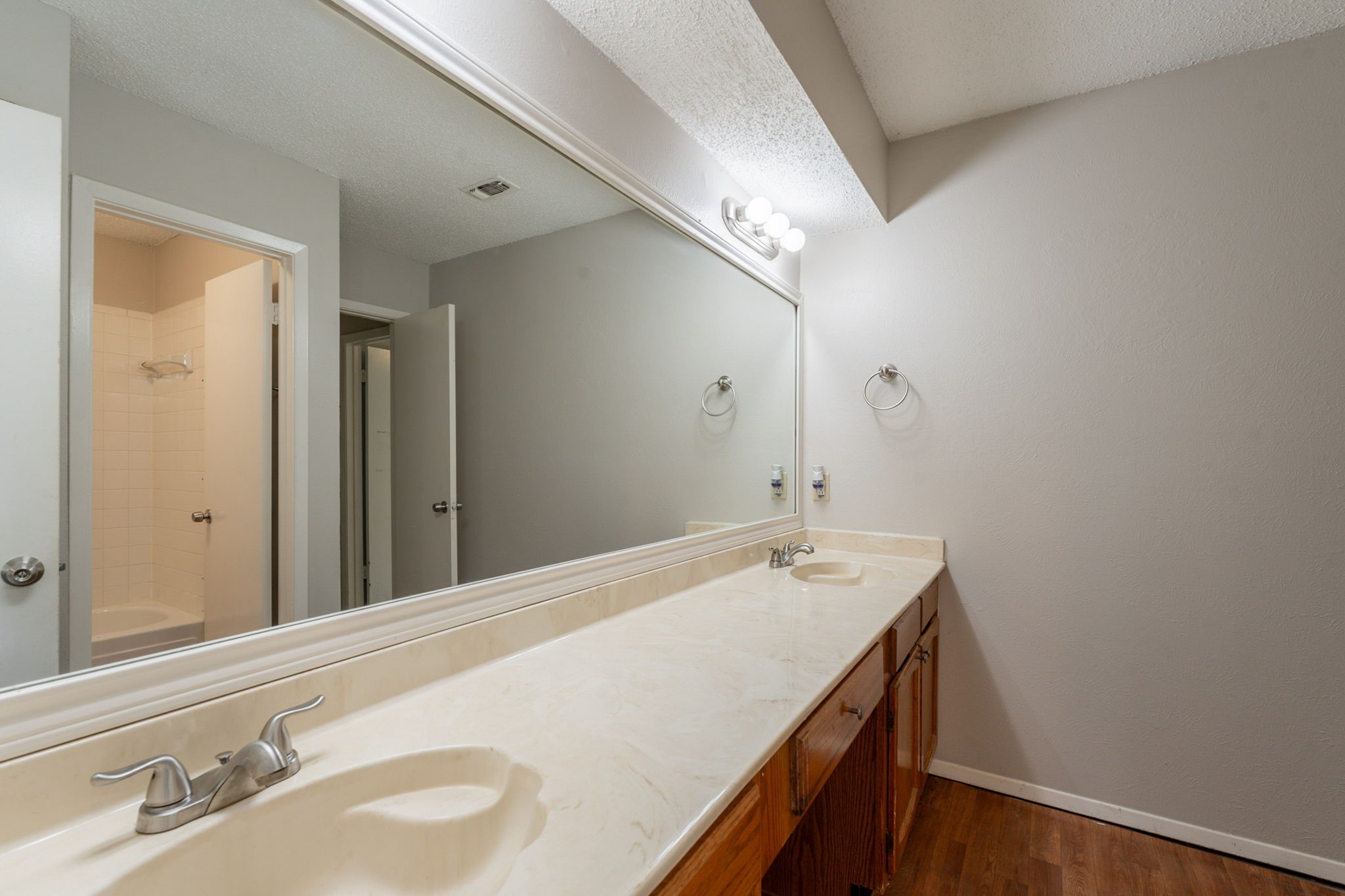 917 Cottonwood Trail