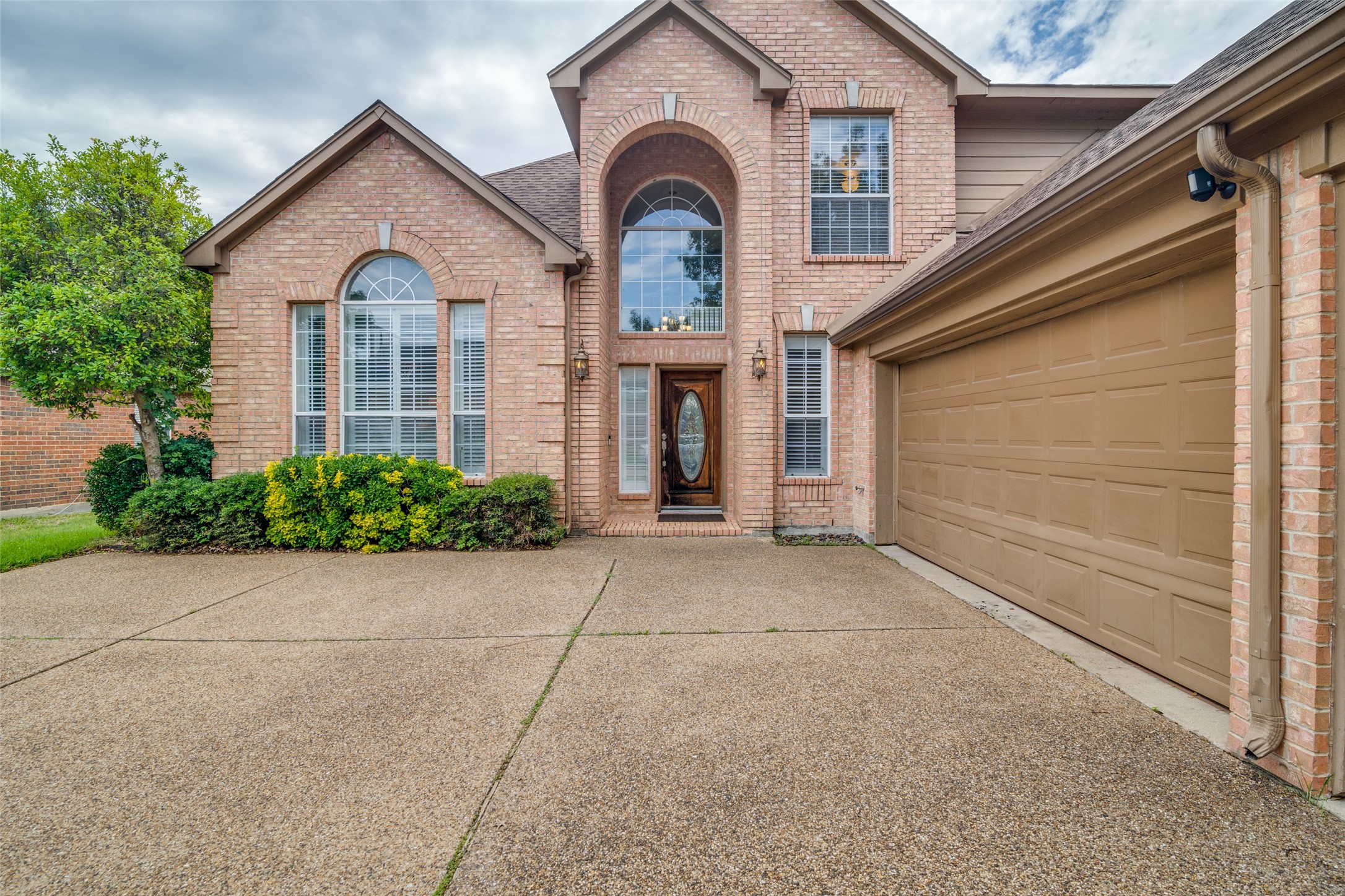 212 Lionhart Place