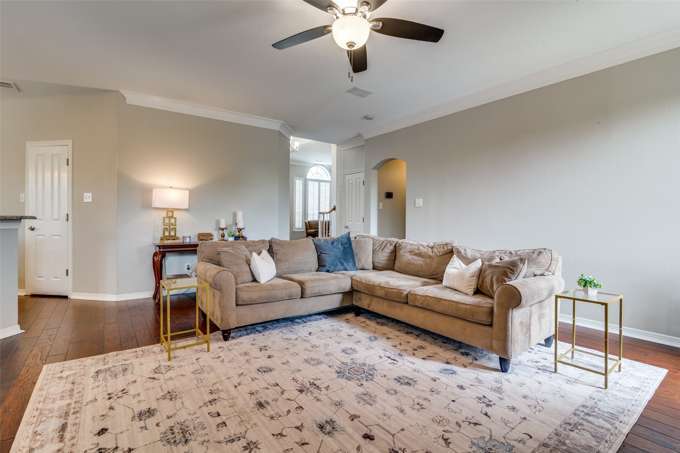 212 Lionhart Place