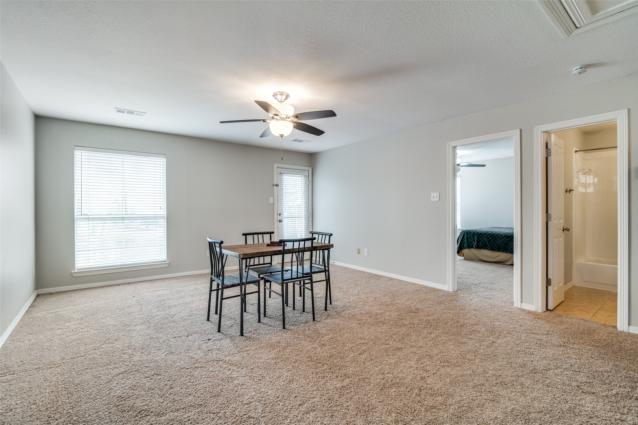 212 Lionhart Place
