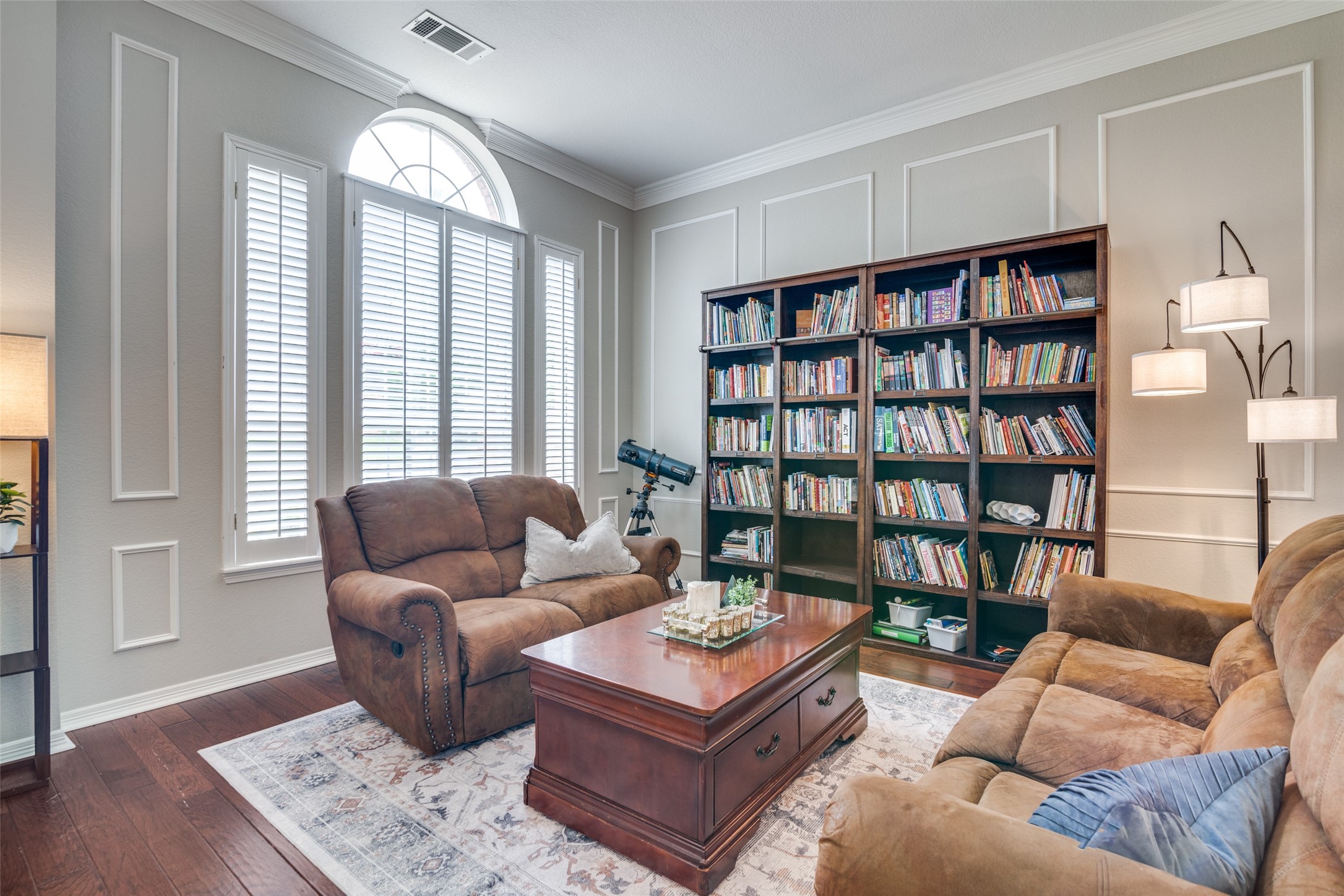 212 Lionhart Place