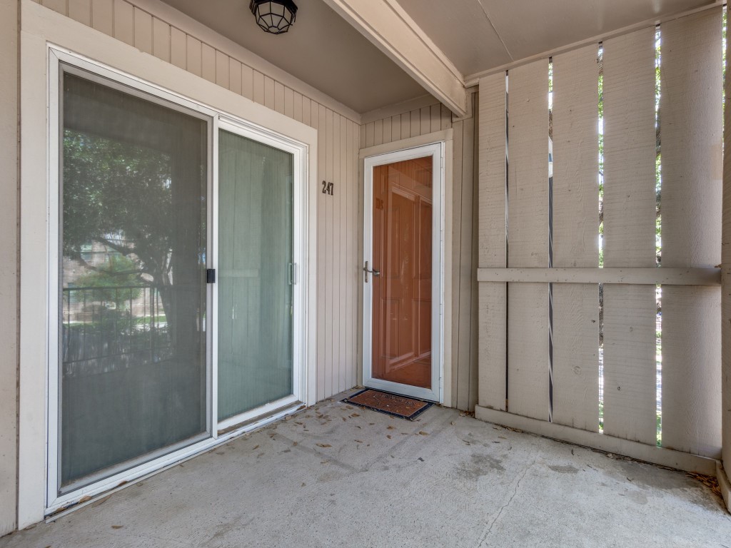 5326 Fleetwood Oaks Avenue 247