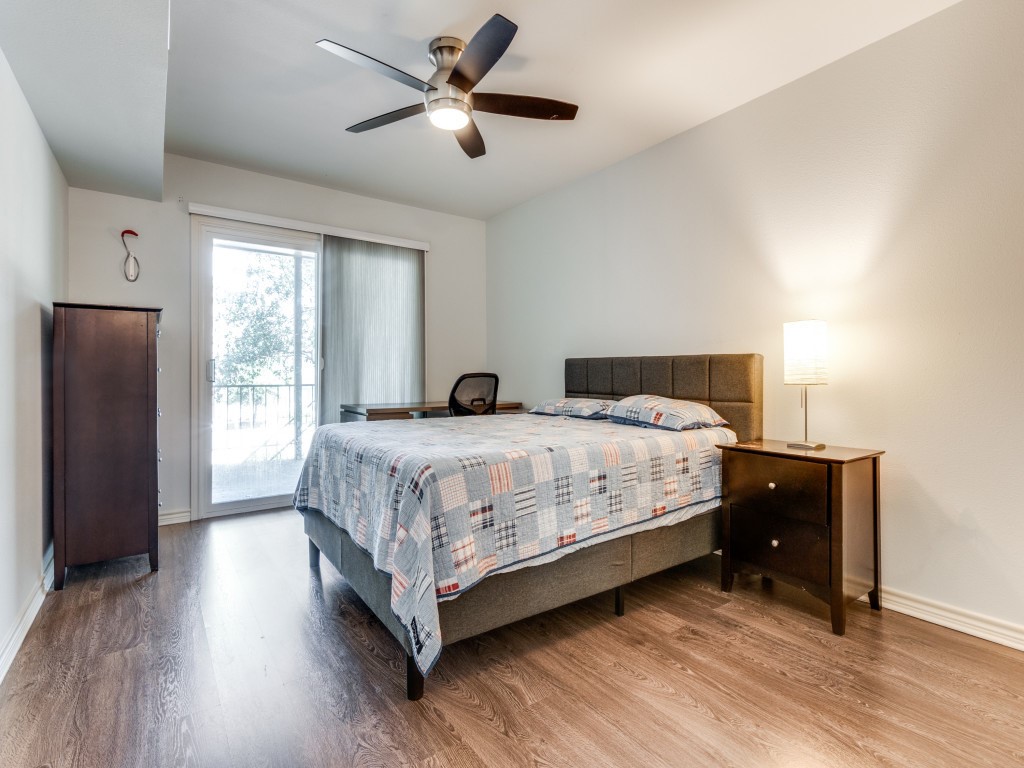 5326 Fleetwood Oaks Avenue 247