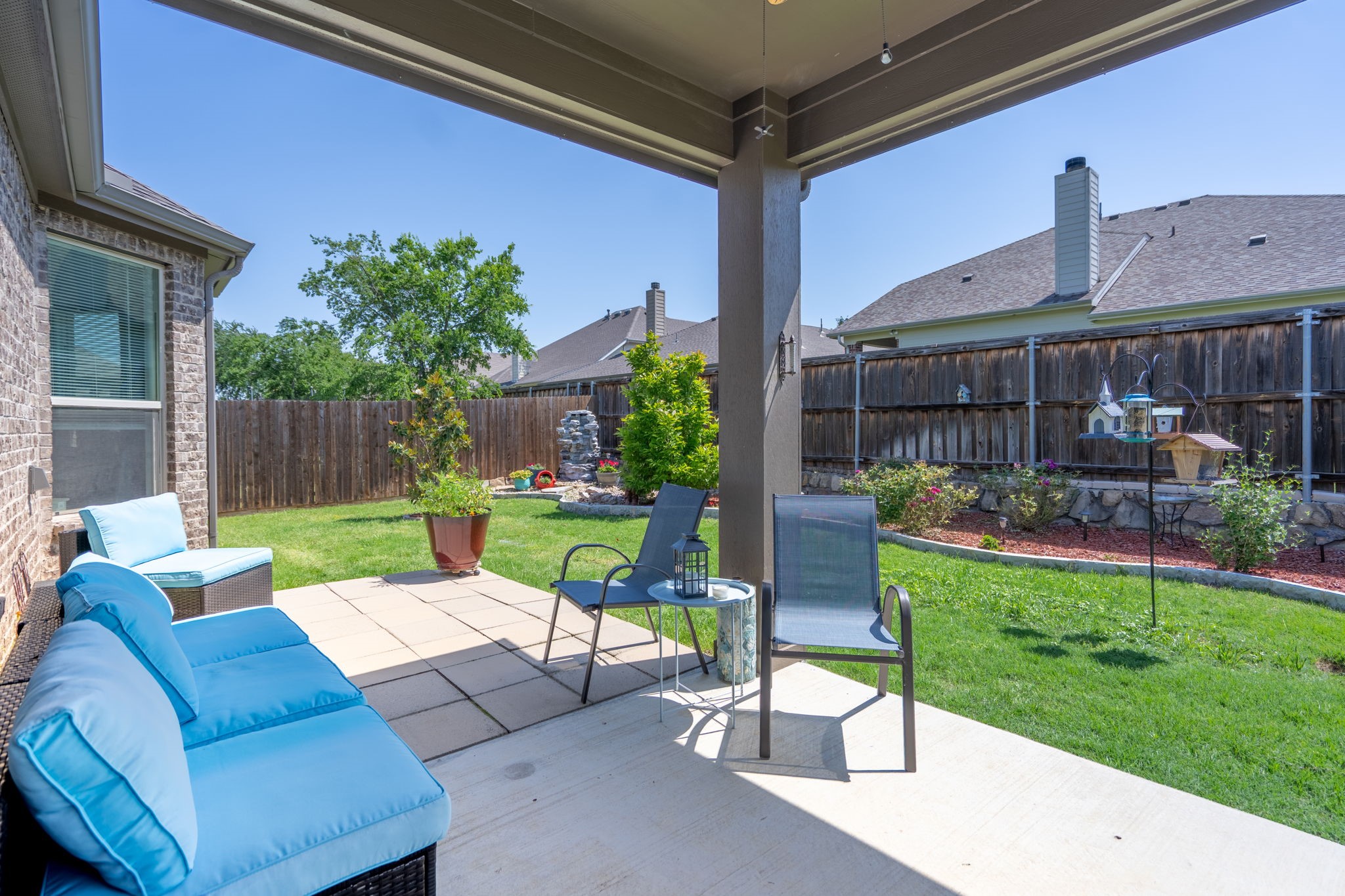 513 Lake Cove Drive