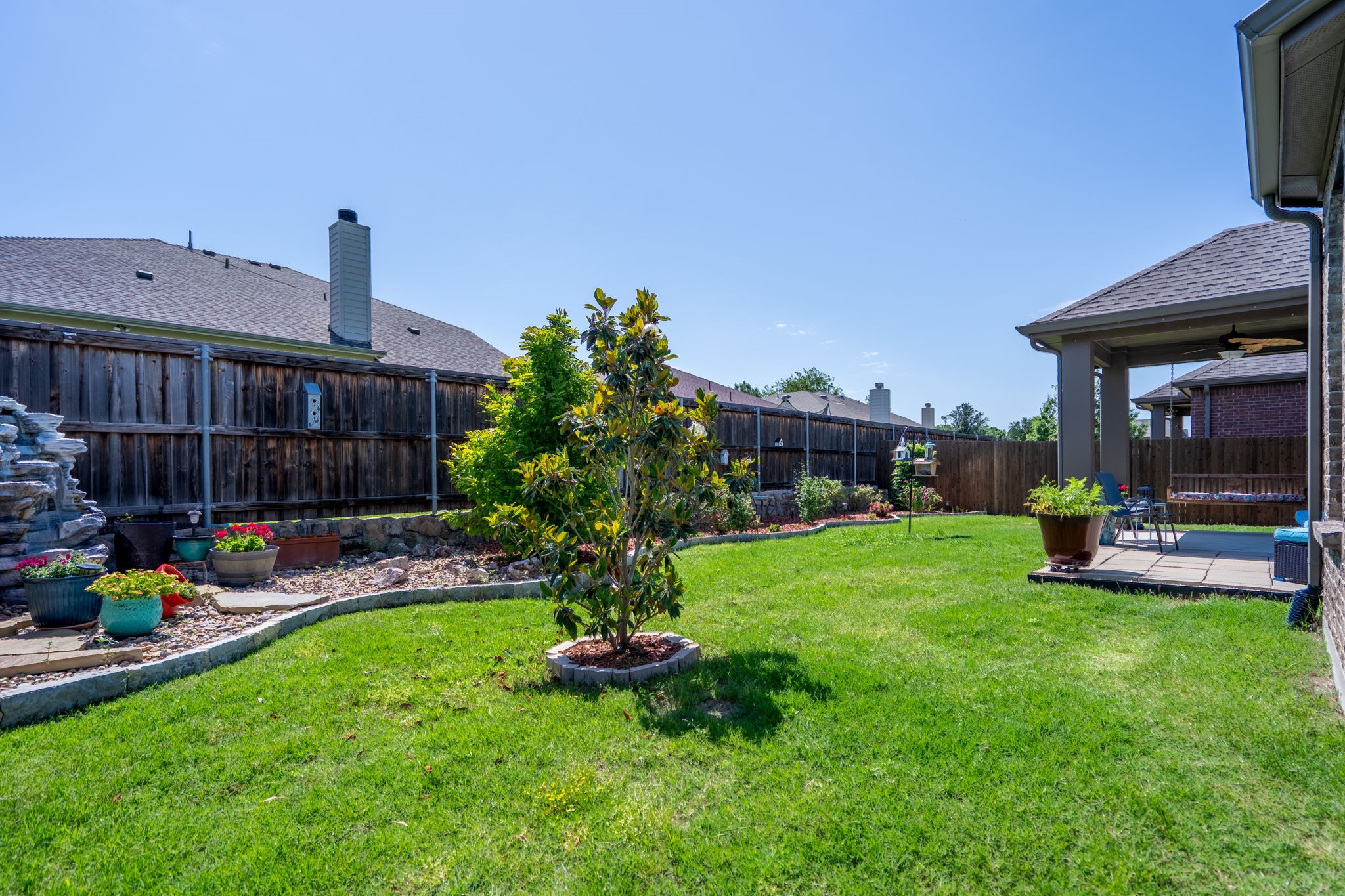 513 Lake Cove Drive