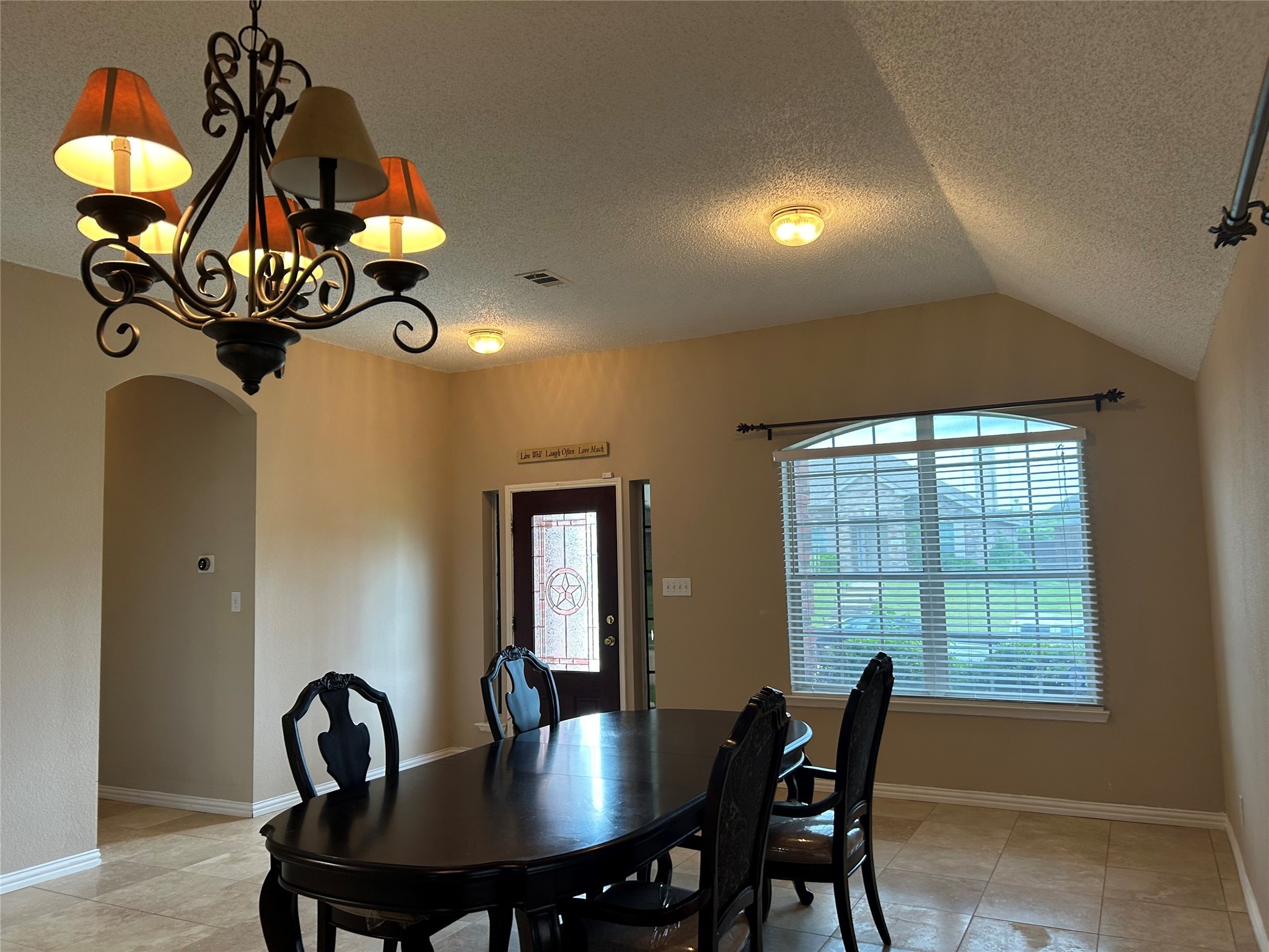 2044 Pecan Creek Drive