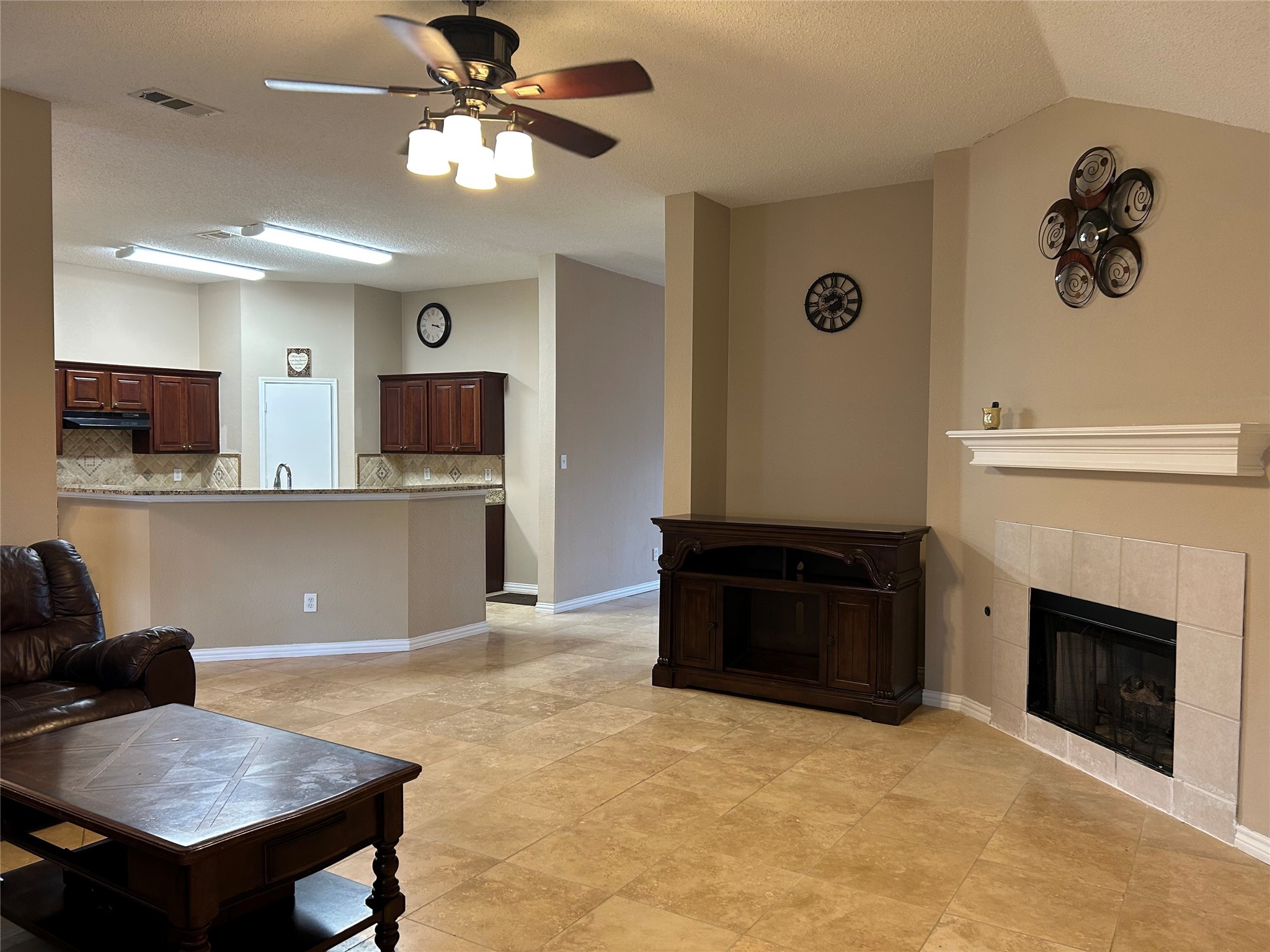 2044 Pecan Creek Drive