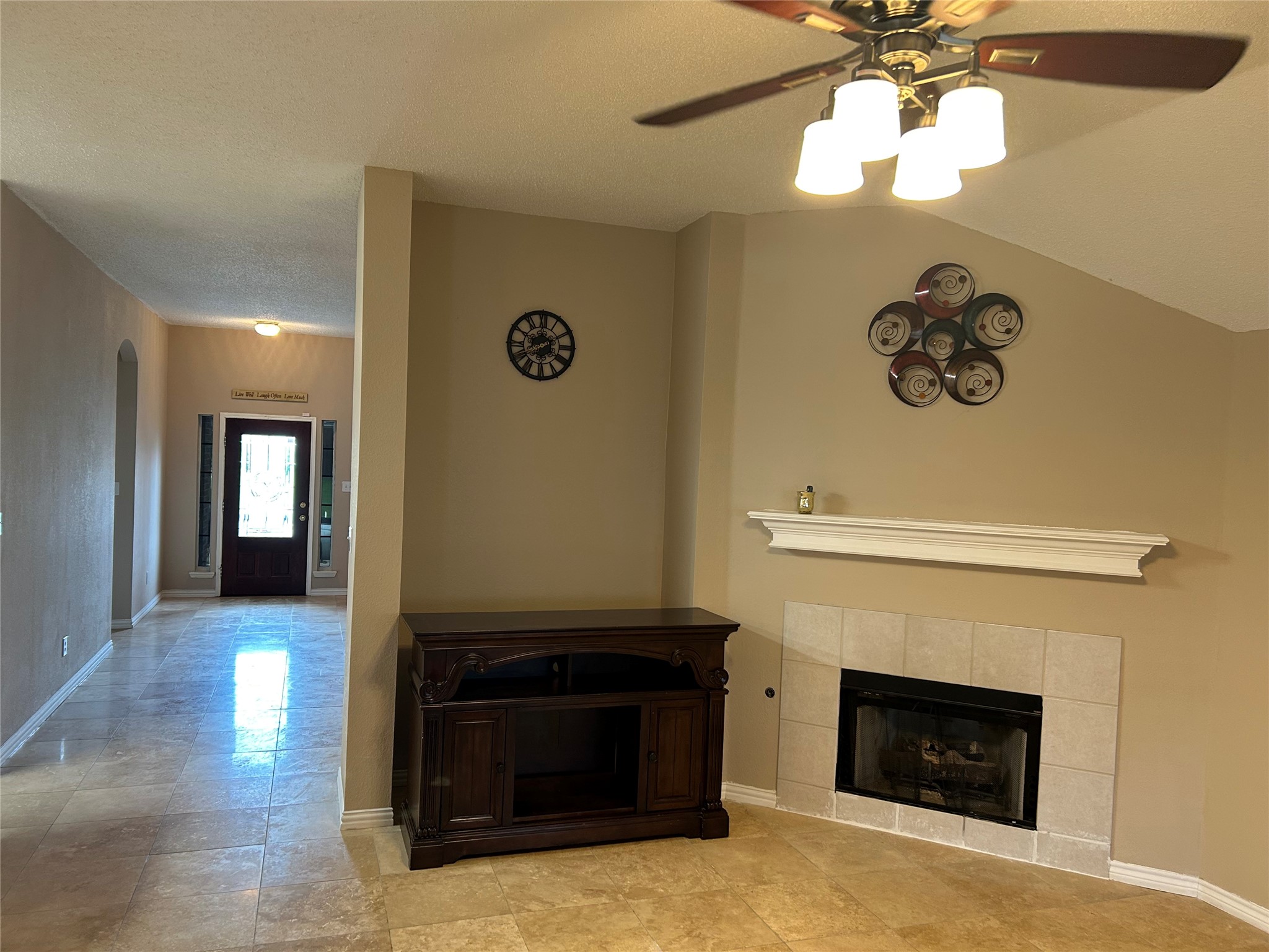 2044 Pecan Creek Drive