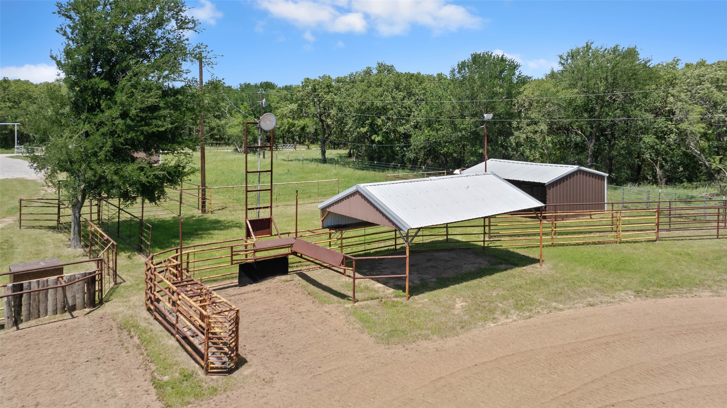 698 County Road 3825