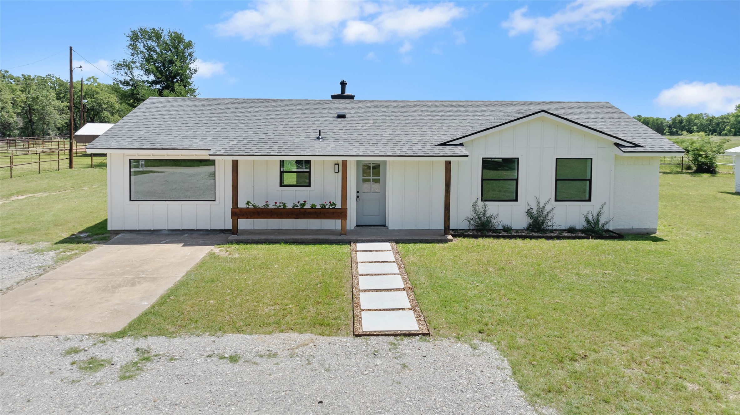 698 County Road 3825