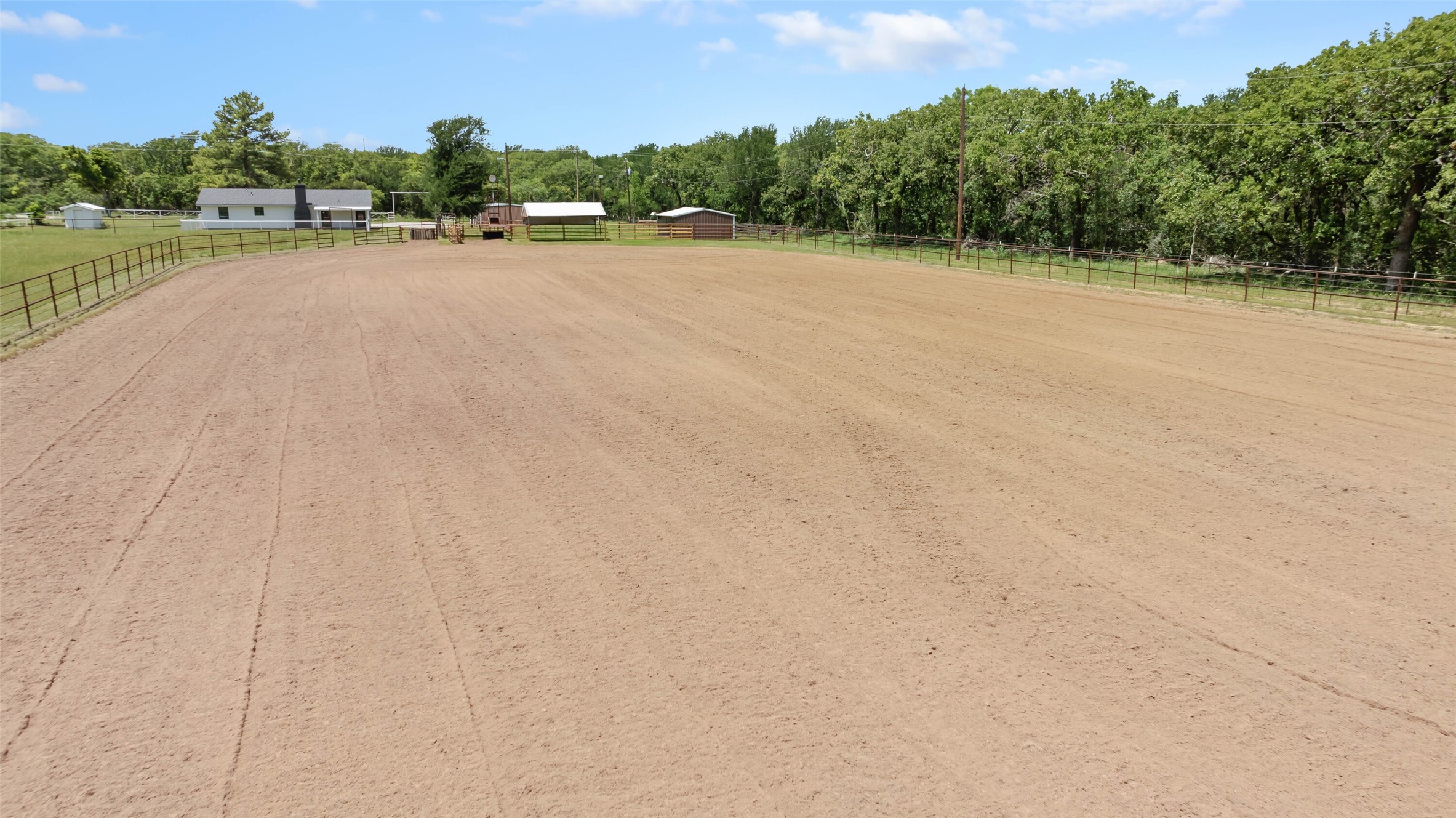 698 County Road 3825