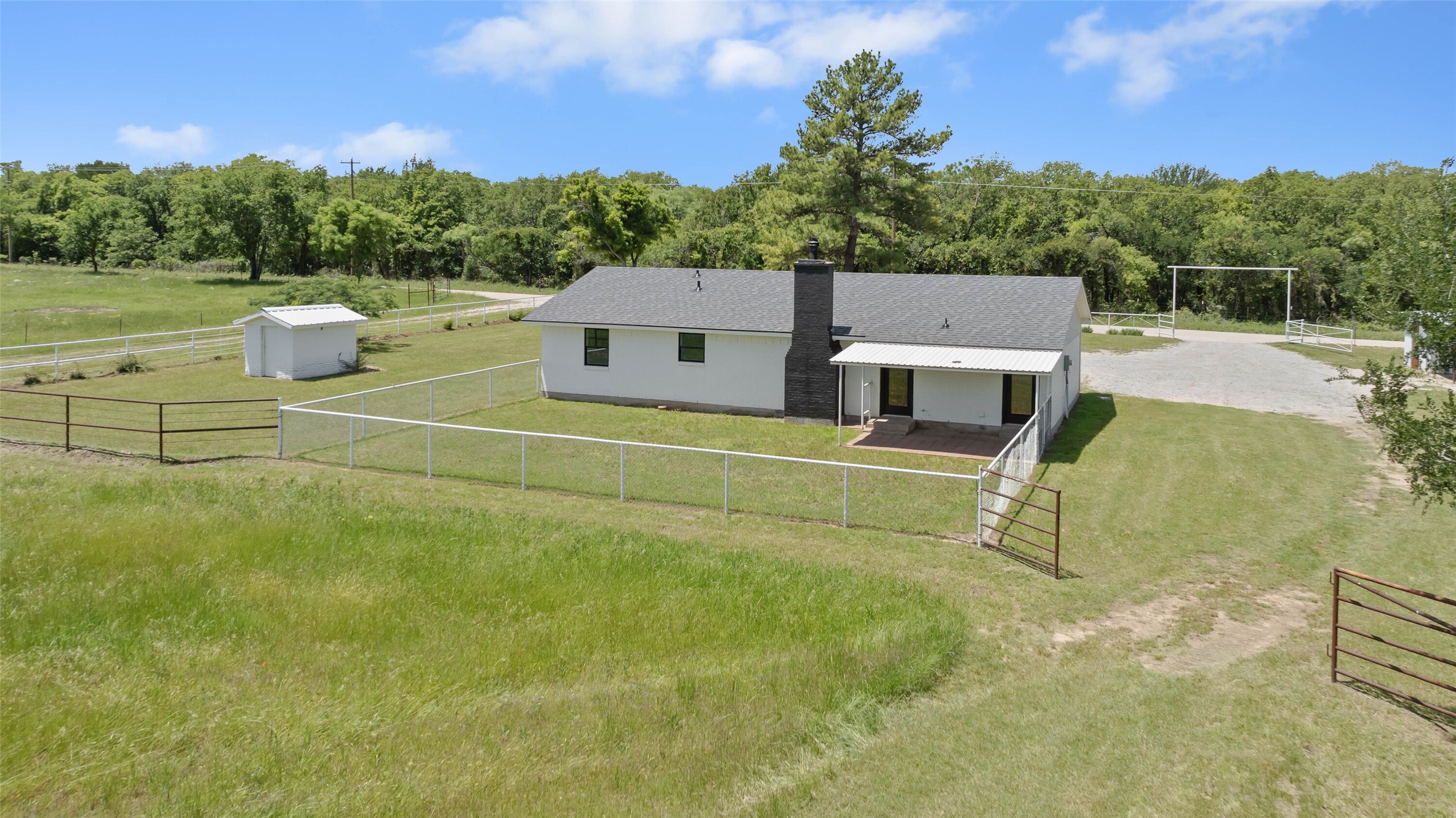 698 County Road 3825