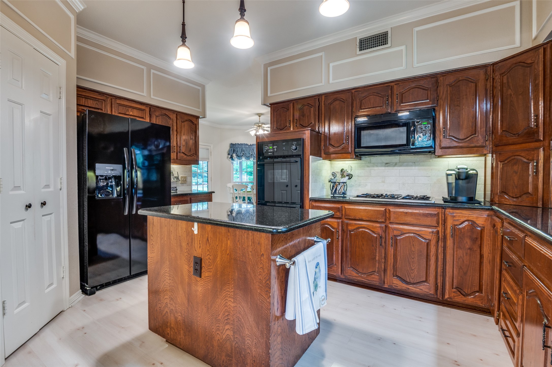 815 Laurel Hills Court