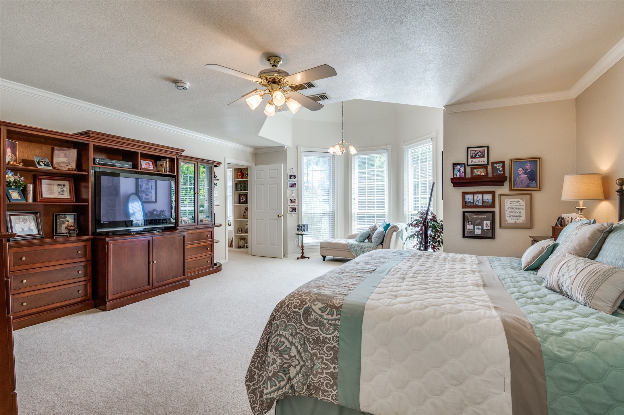 815 Laurel Hills Court