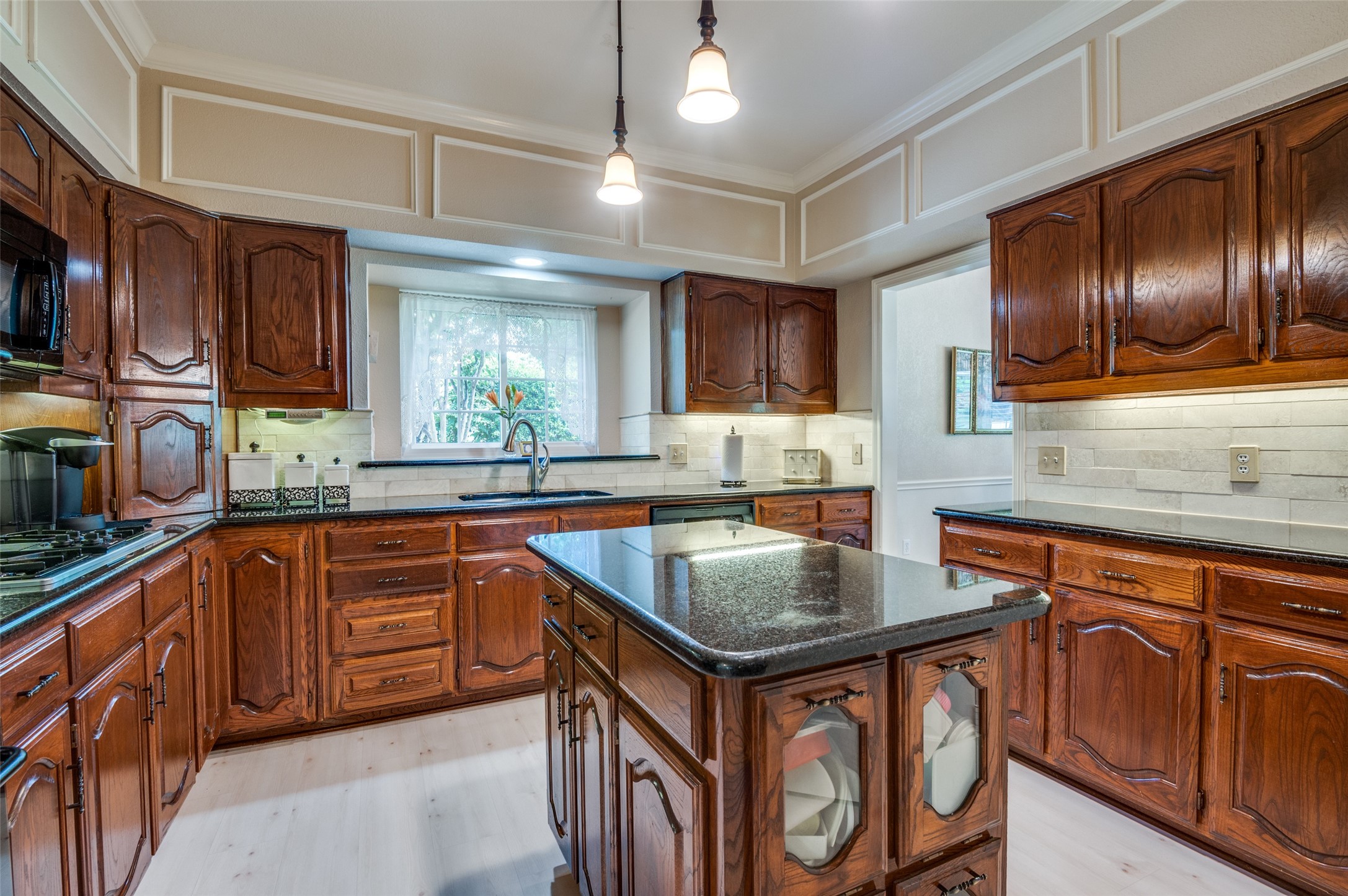 815 Laurel Hills Court