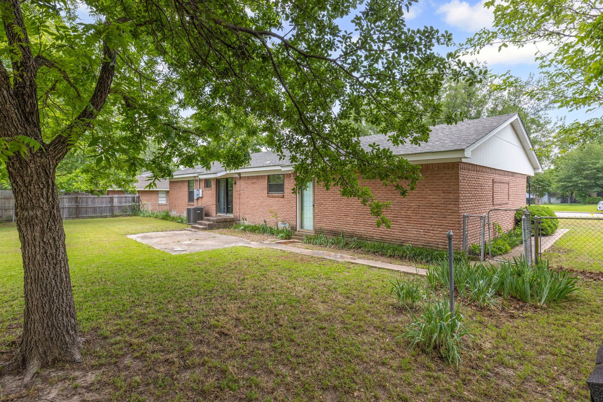 2502 Beverly Drive