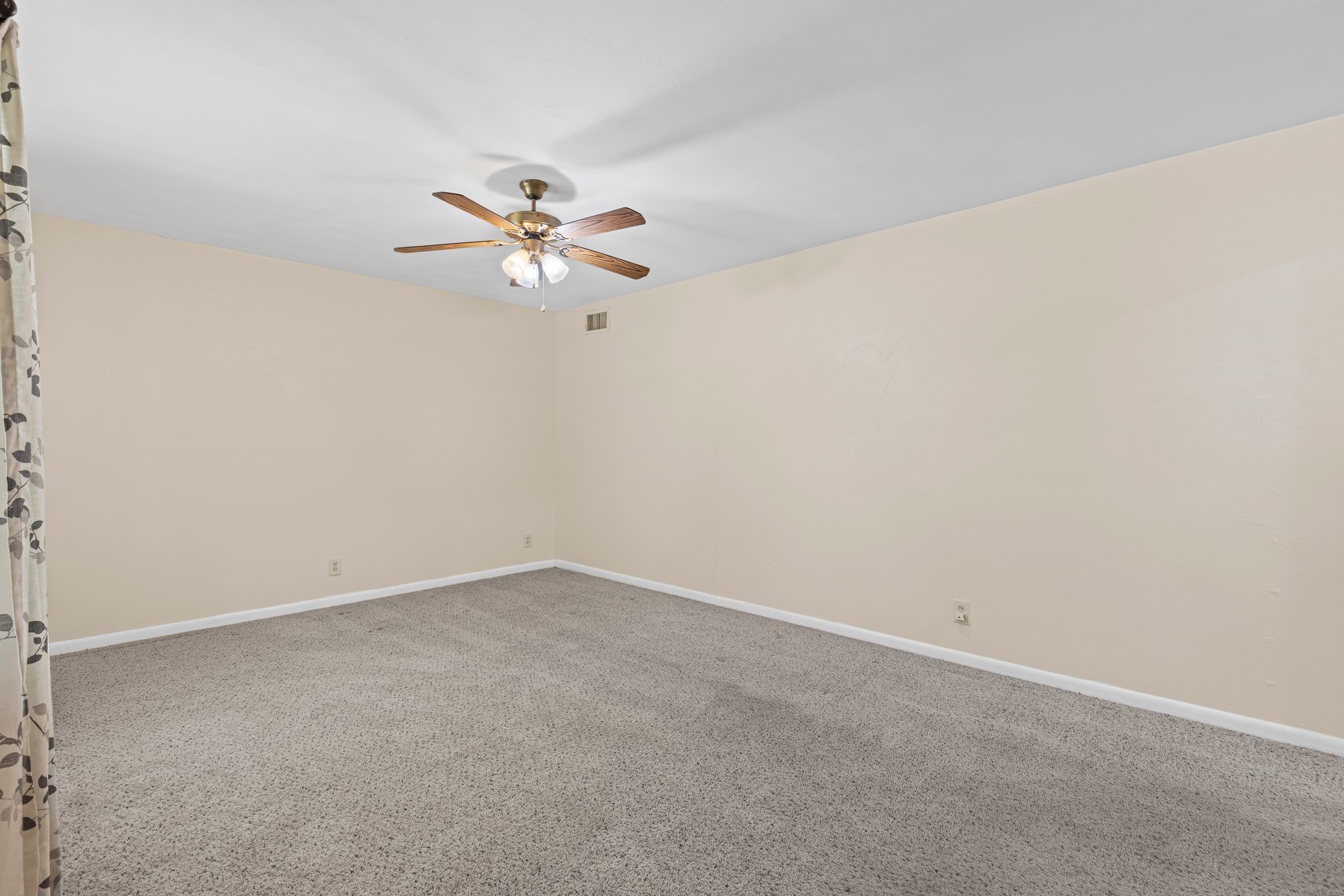 2502 Beverly Drive