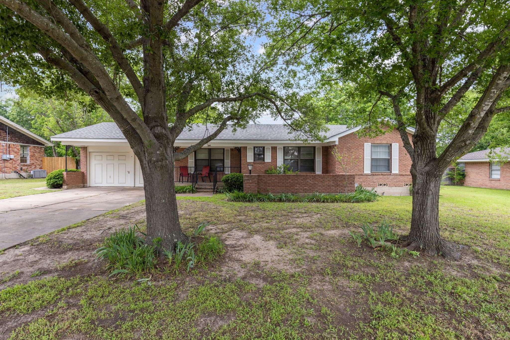 2502 Beverly Drive