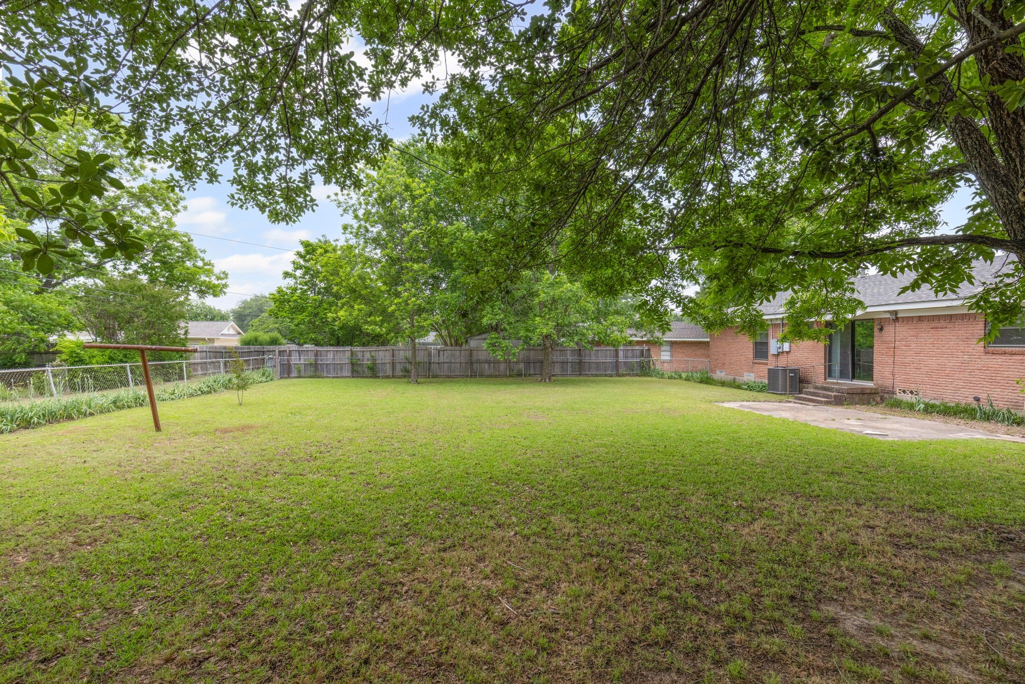 2502 Beverly Drive