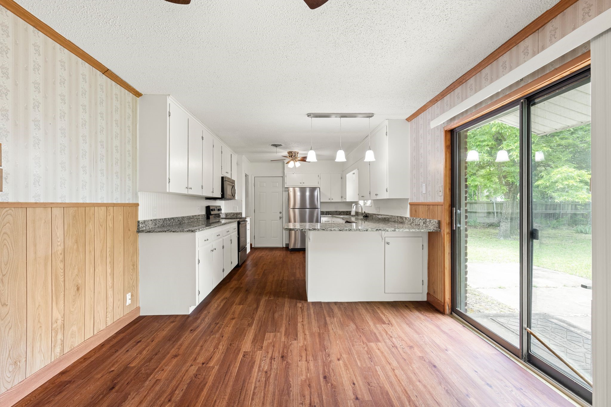 2502 Beverly Drive