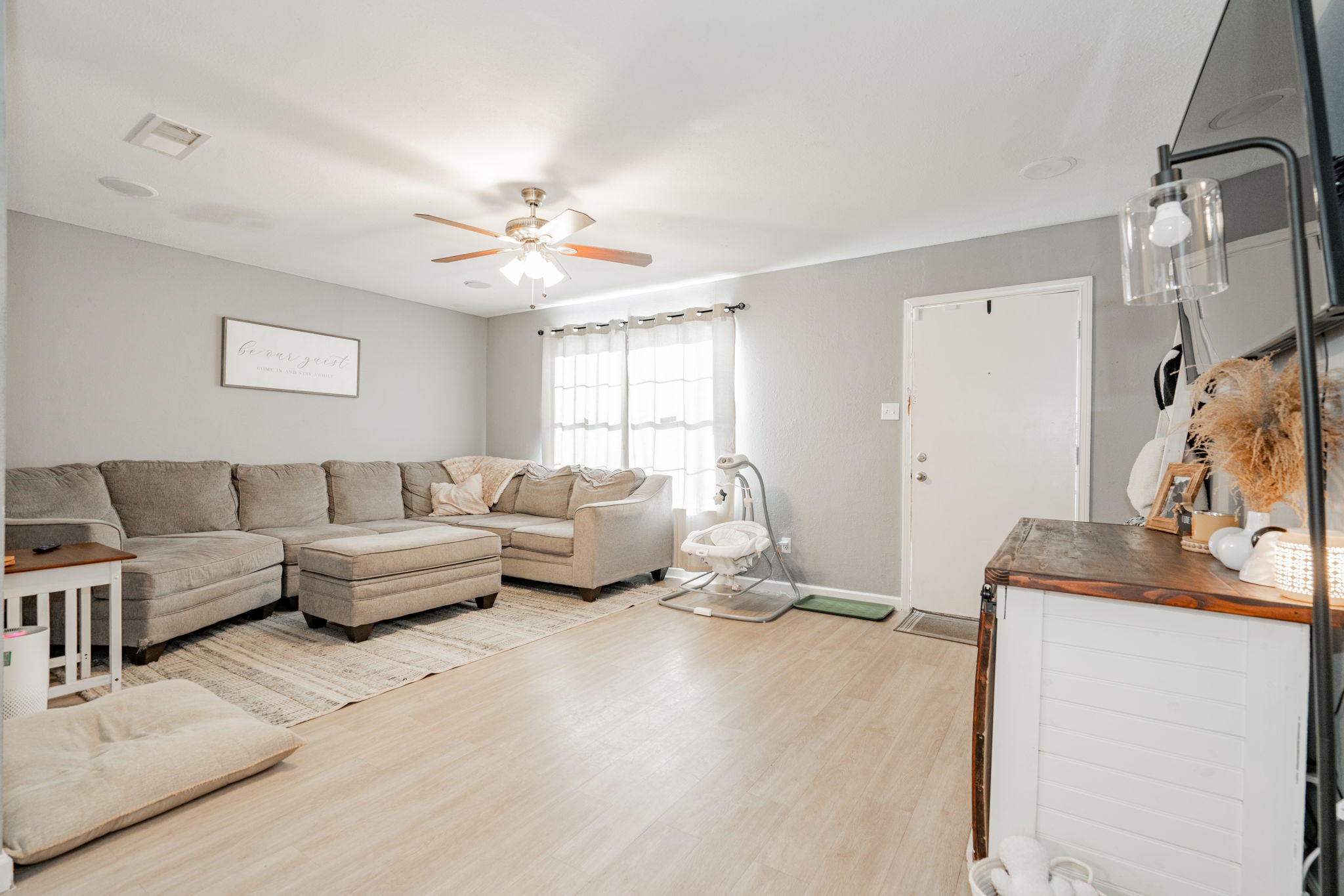 1315 Crestview Drive