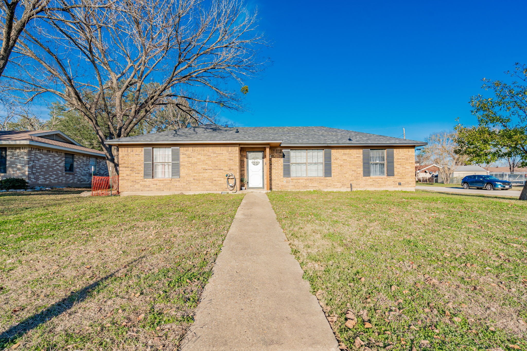 1315 Crestview Drive