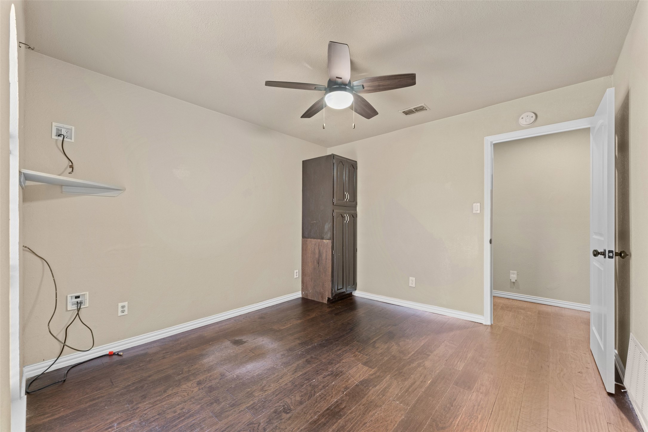 1830 Knob Hill Drive