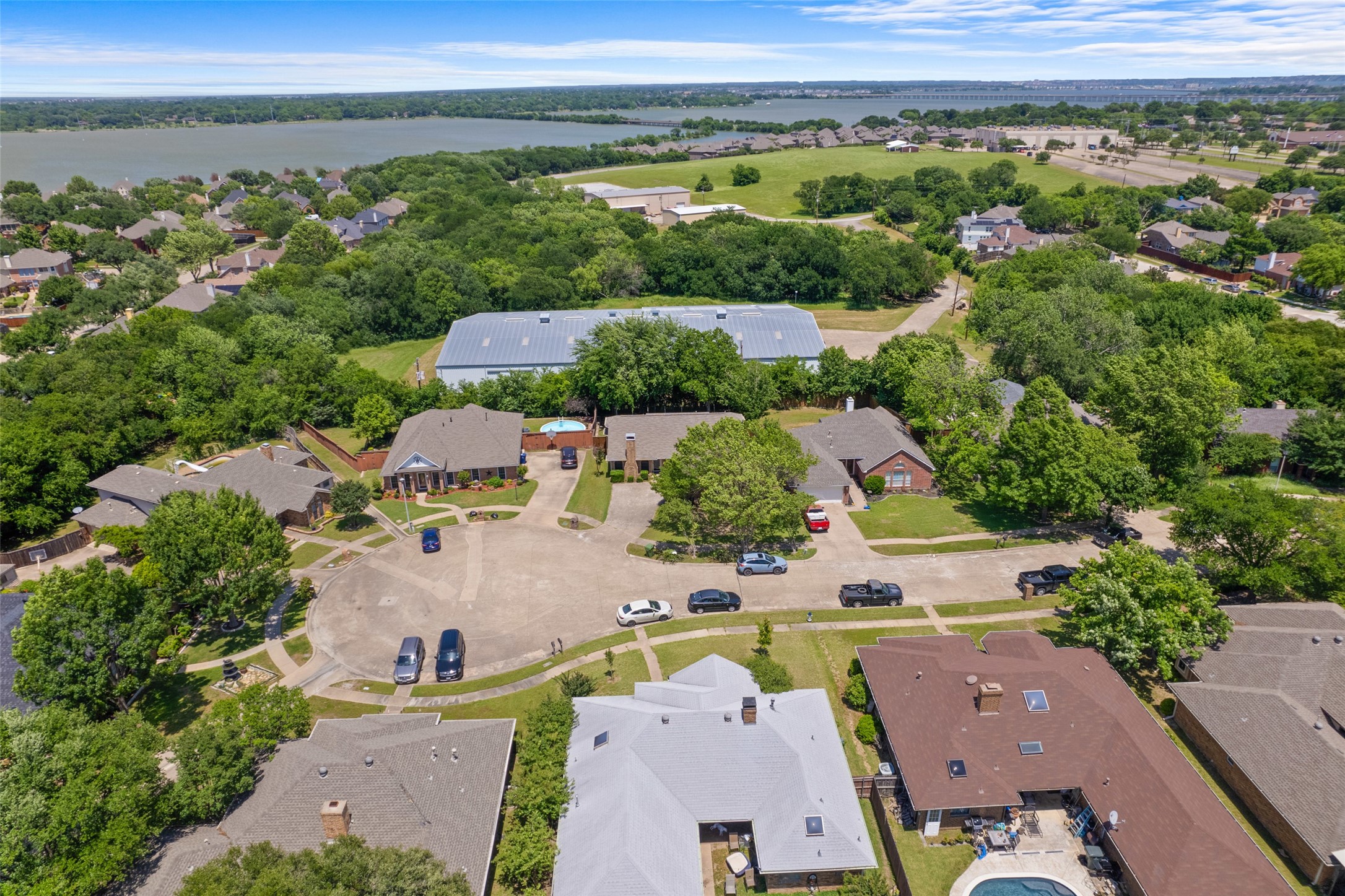 1830 Knob Hill Drive