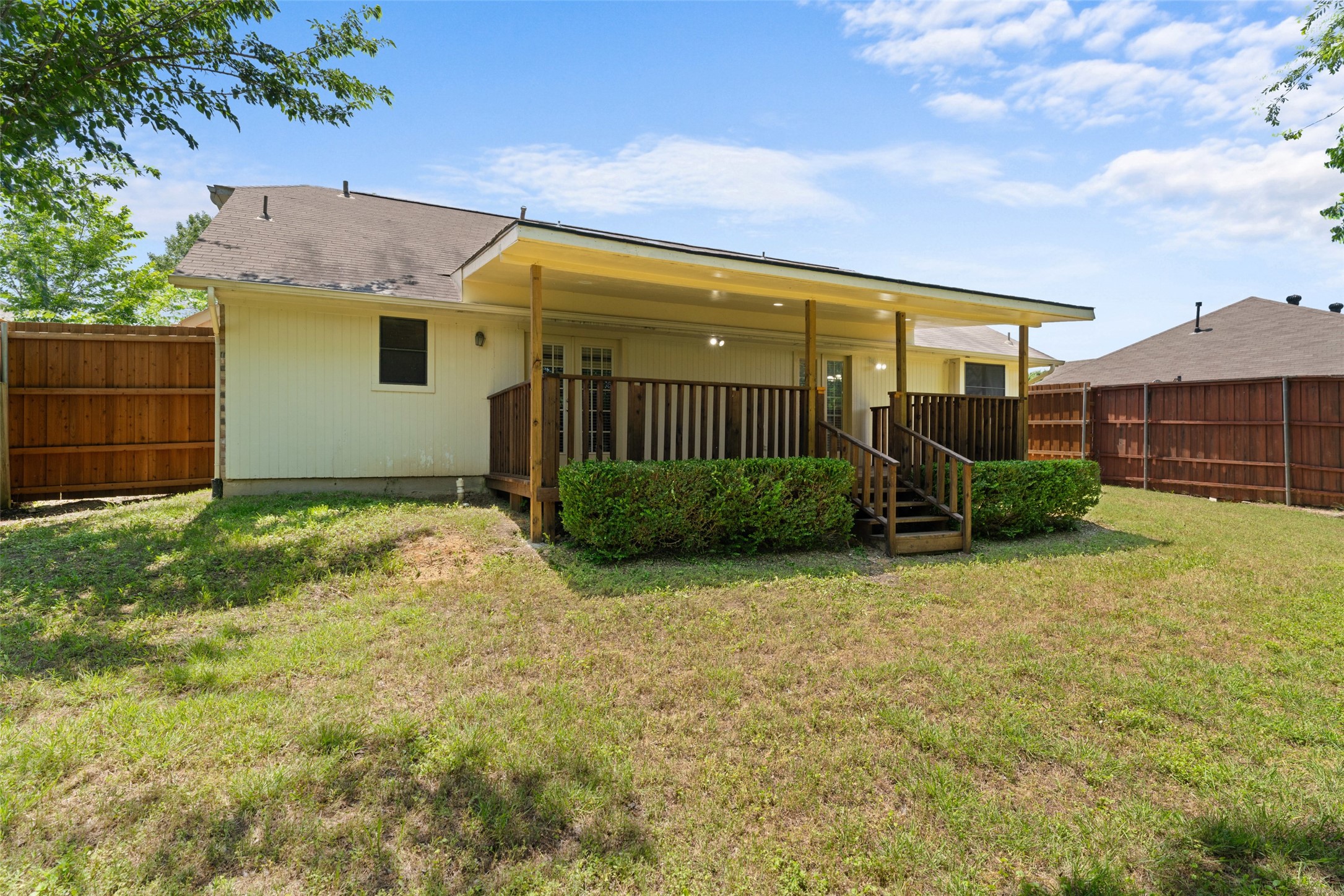 1830 Knob Hill Drive