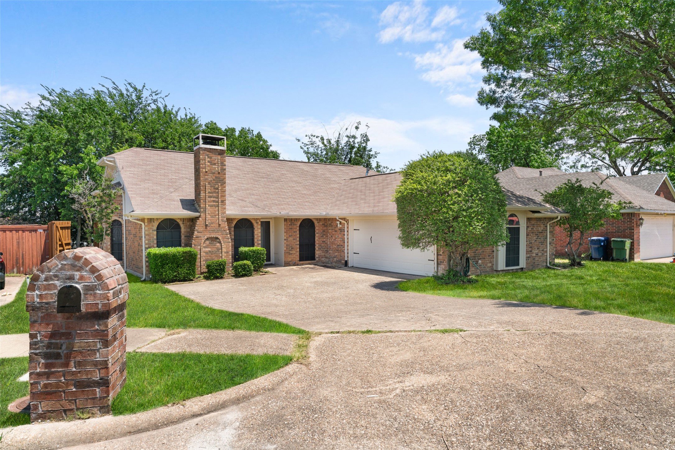 1830 Knob Hill Drive