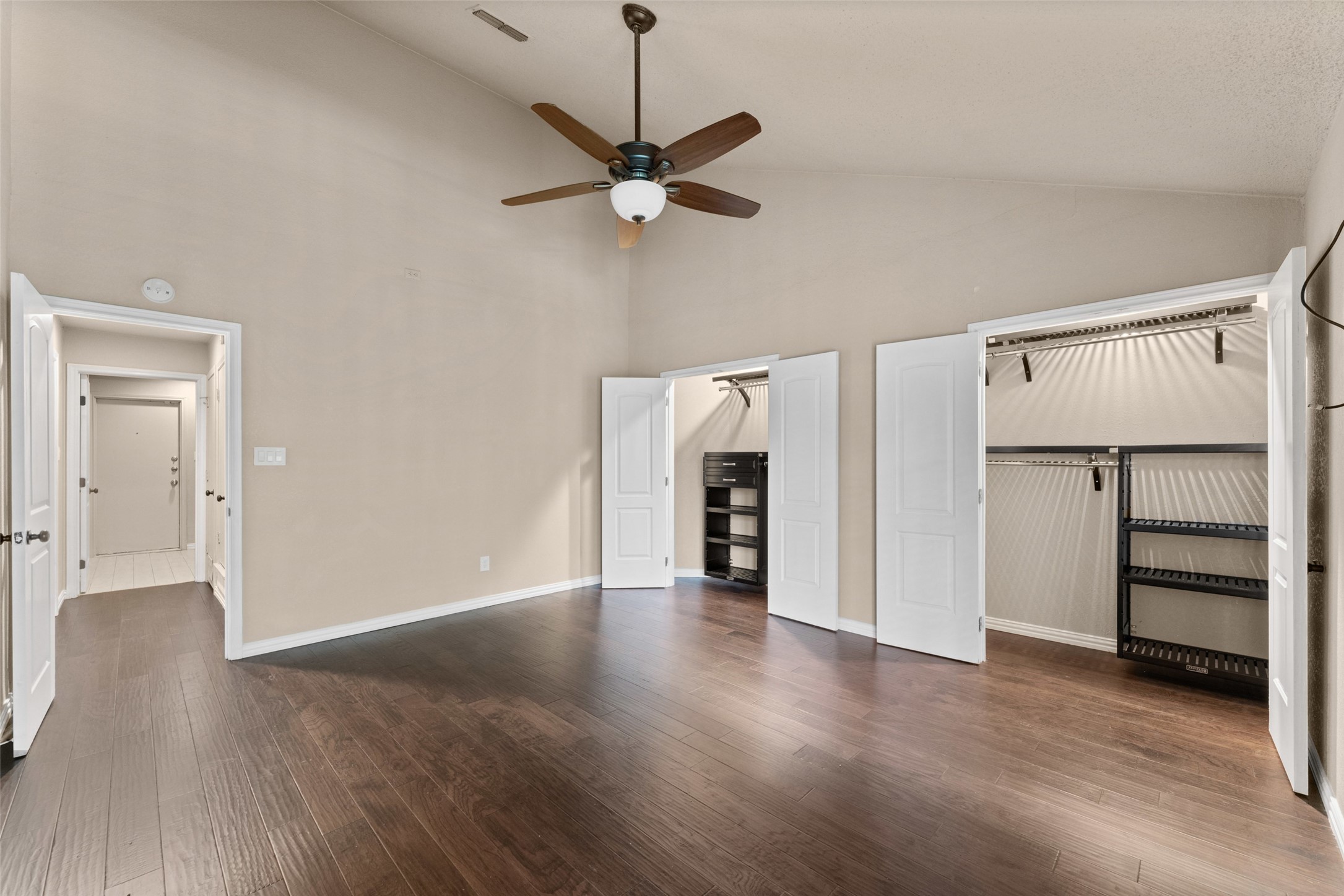 1830 Knob Hill Drive