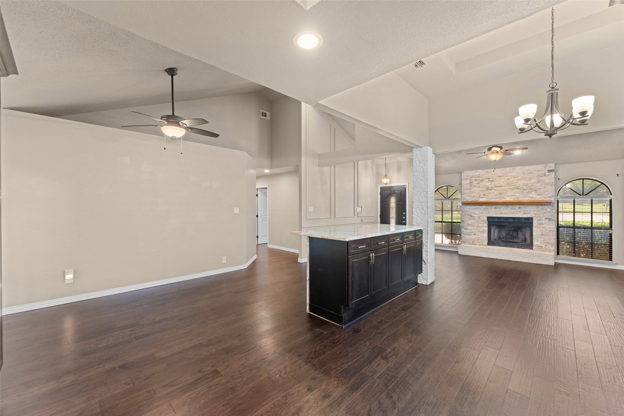 1830 Knob Hill Drive