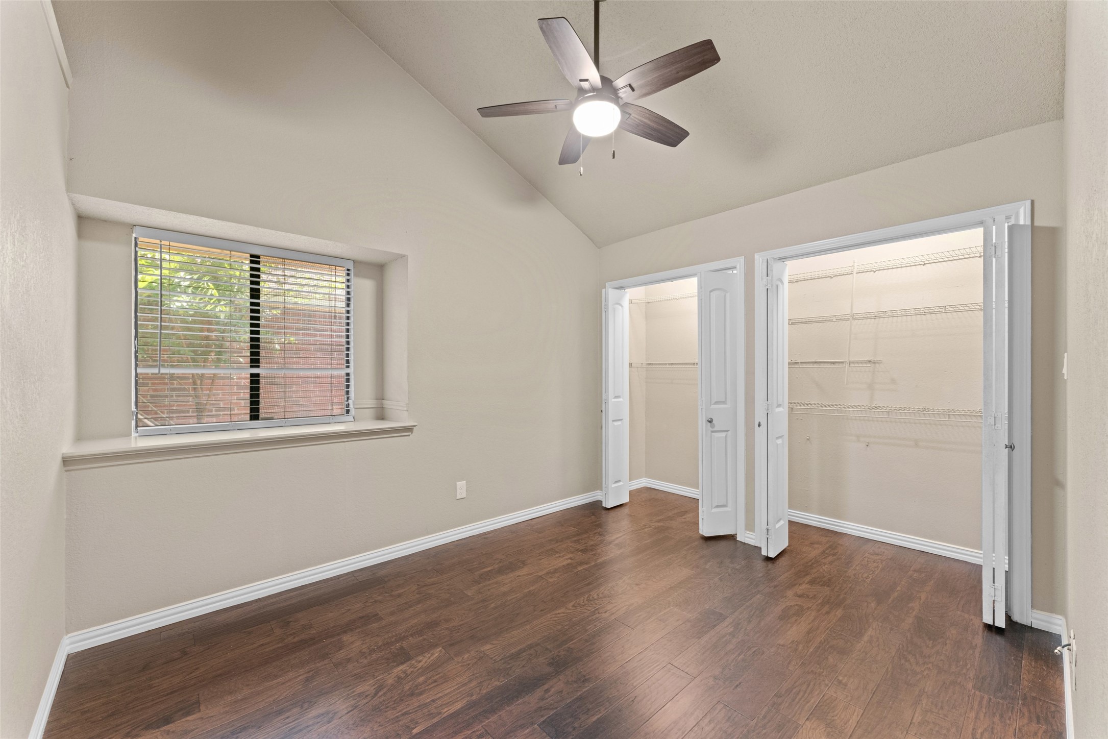 1830 Knob Hill Drive