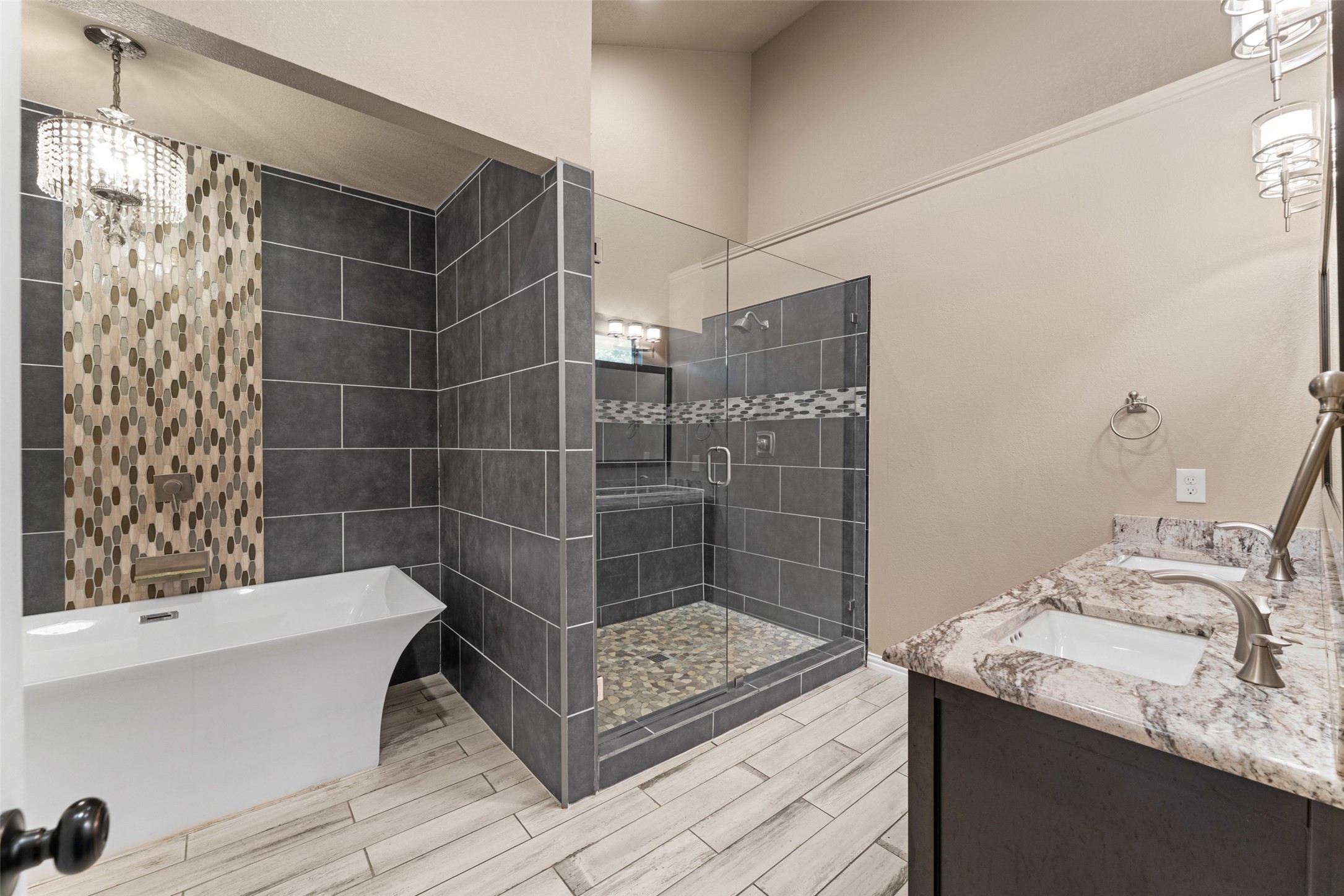 1830 Knob Hill Drive