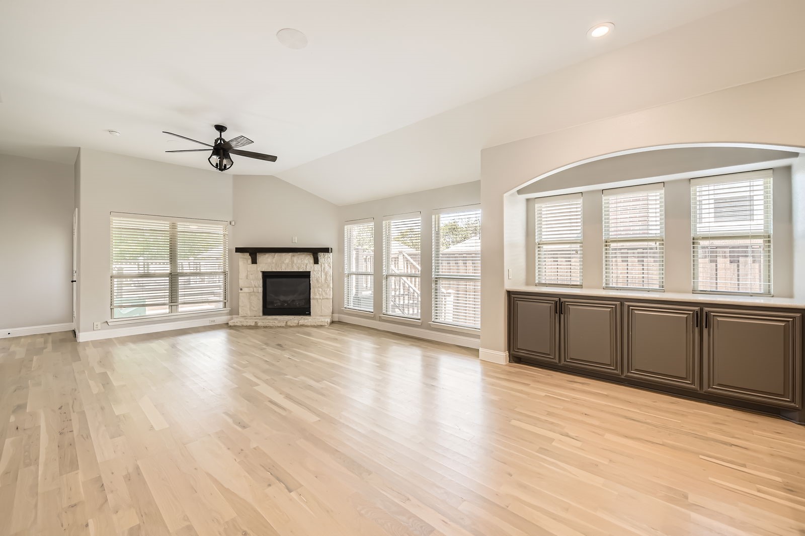 421 Cedar Ridge Drive