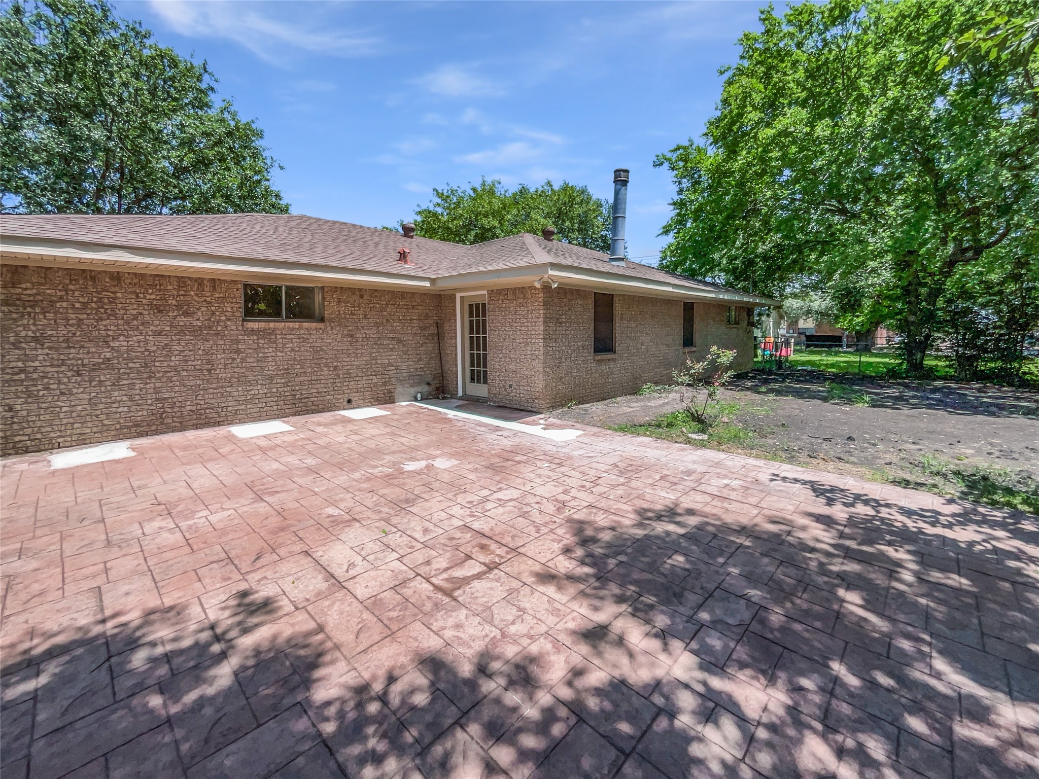 103 Comanche Court
