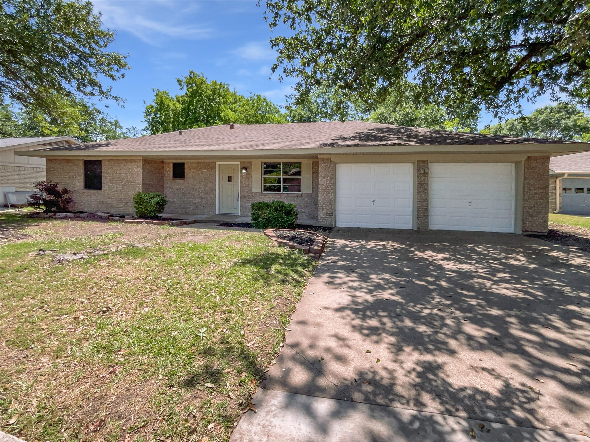103 Comanche Court